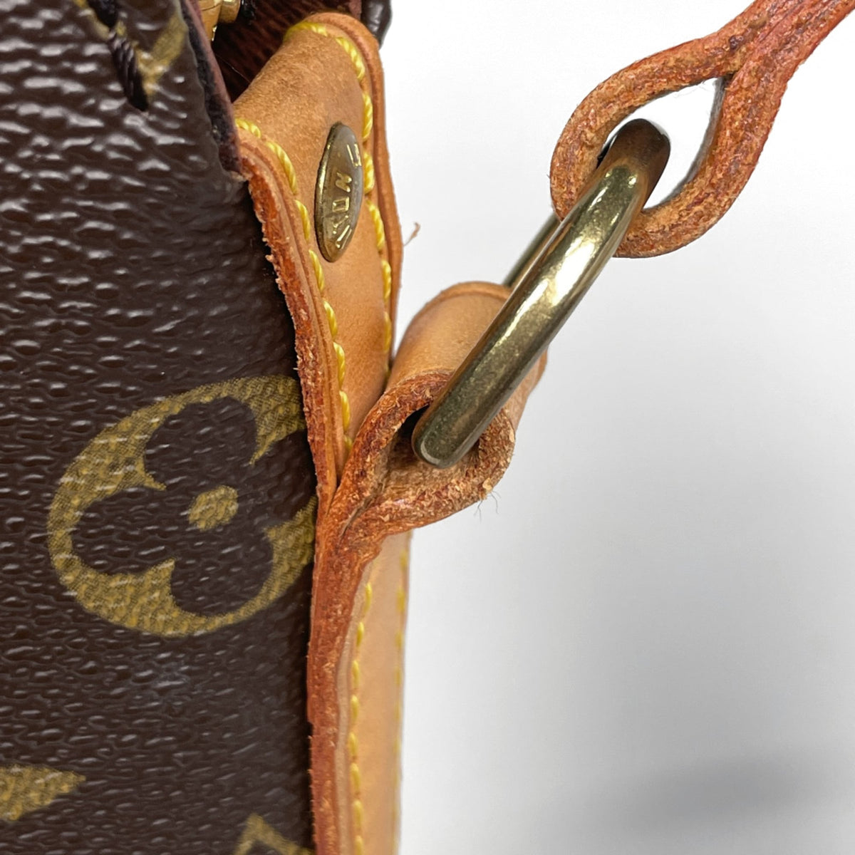 Louis Vuitton Brown Monogram Shoulder Bag (Pre-Owned)
