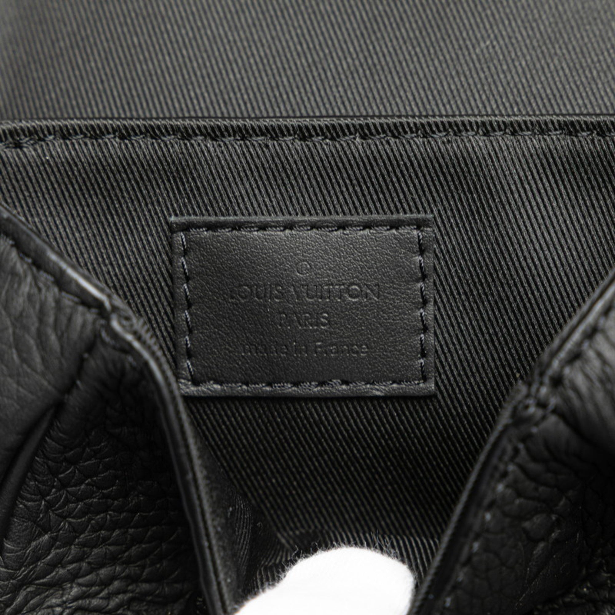 Louis Vuitton Taurillon Black Leather Handbag Shoulder Bag (Pre-Owned)