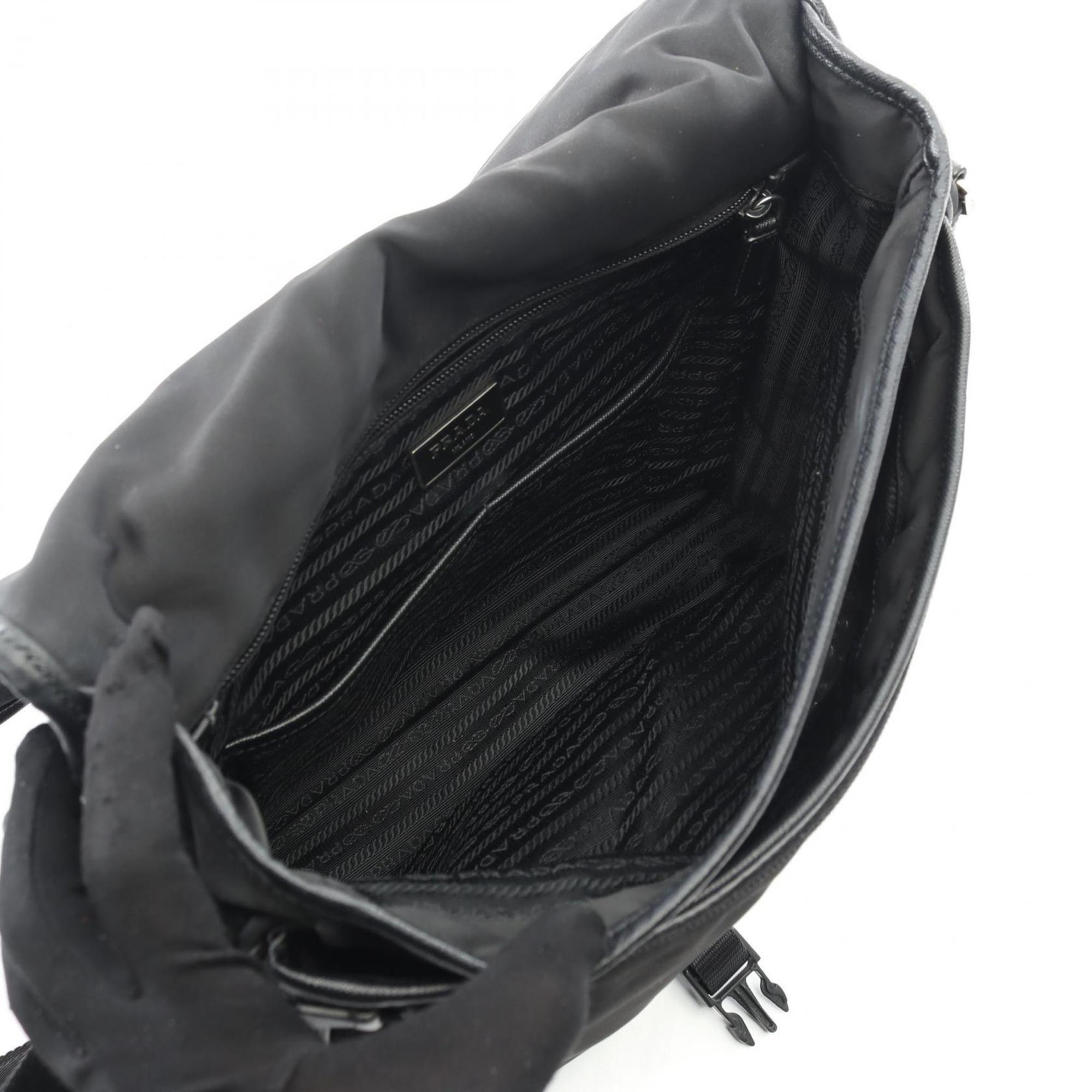 Prada Black Nylon Saffiano Triangle Shoulder Bag (Pre-Owned)