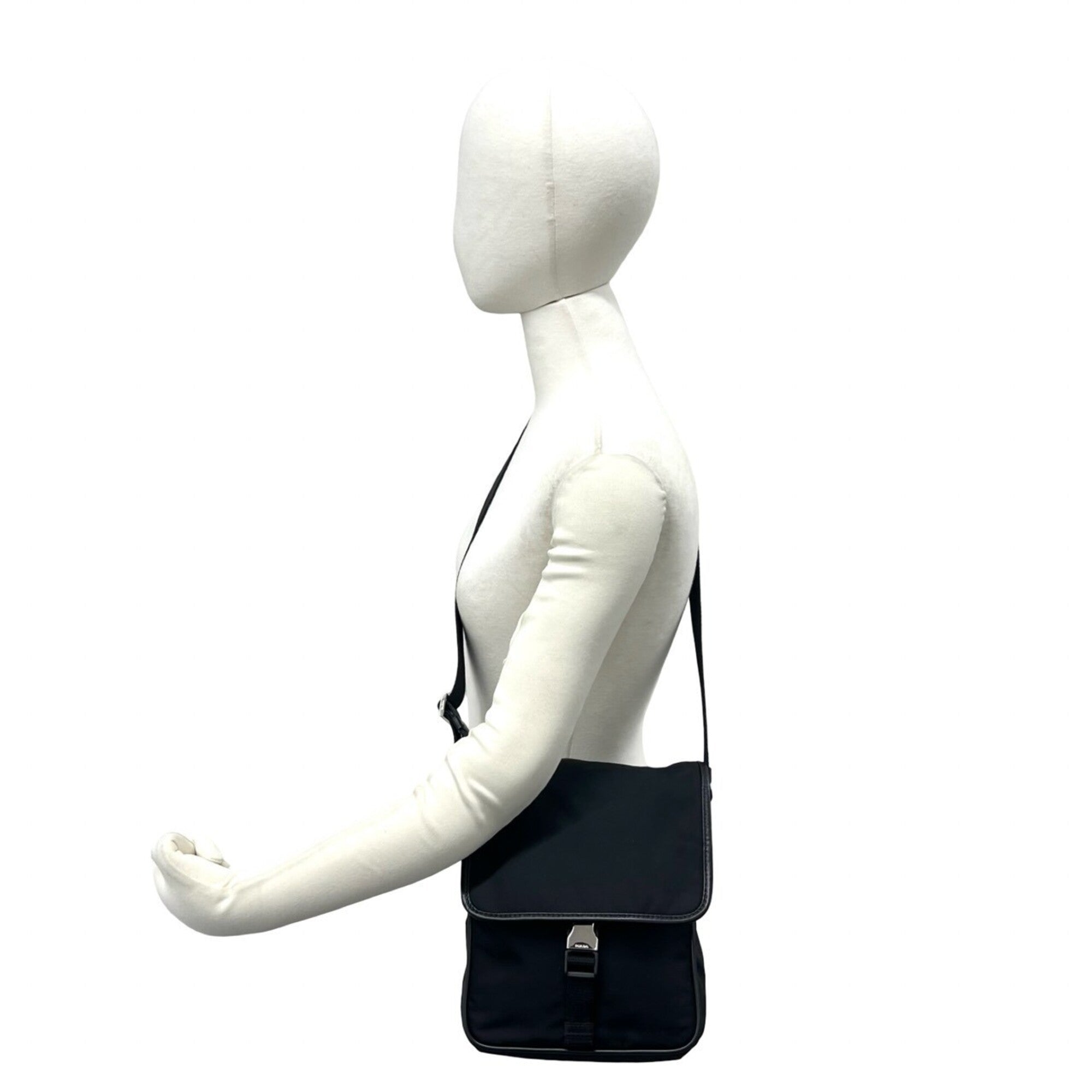 Prada Black Nylon Leather Pochette Shoulder Bag (Pre-Owned)
