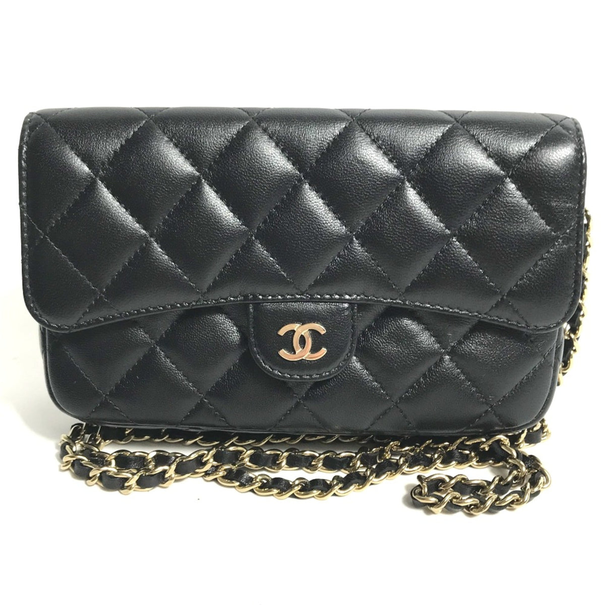 Chanel Black Leather Shoulder Bag (Pre-Owned)