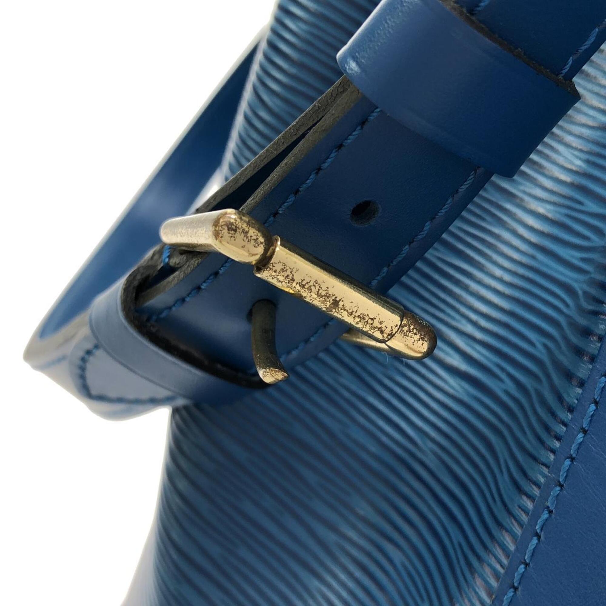 Louis Vuitton Blue Leather Shoulder Bag (Pre-Owned)