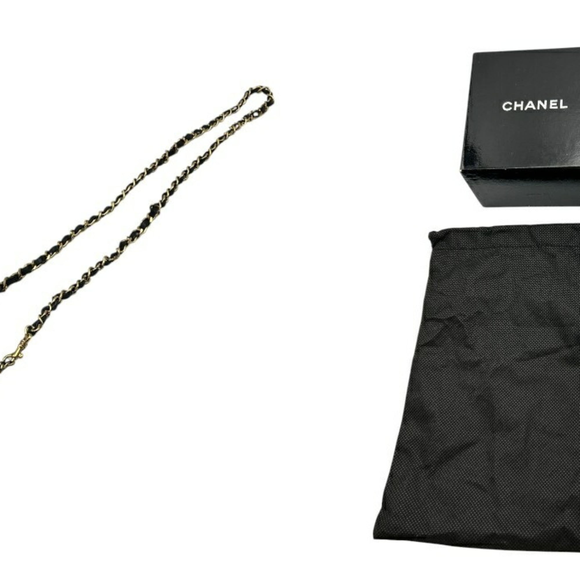 Chanel Black Shoulder Bag (Pre-Owned)