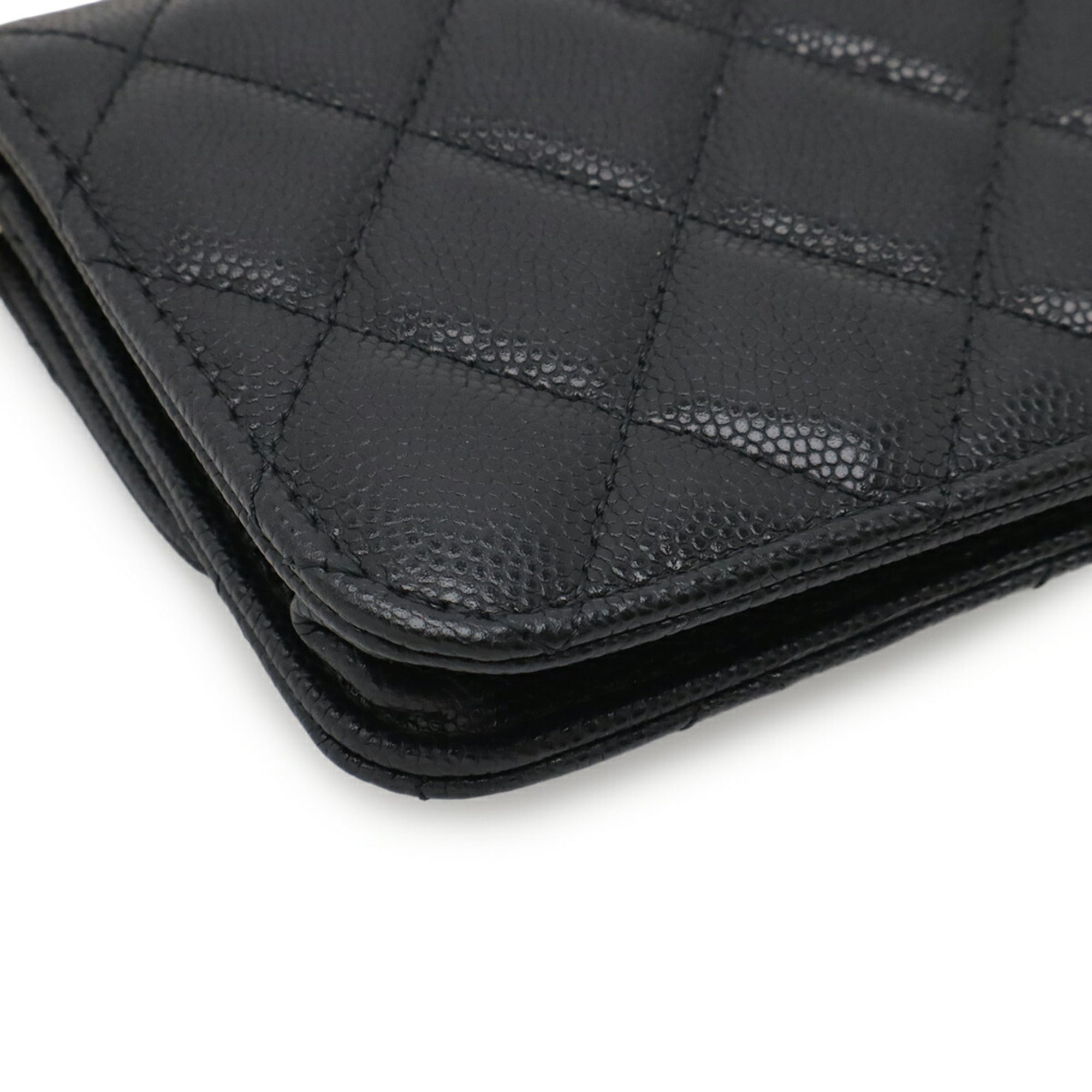 Chanel Matelasse Black Grained Calfskin Handbag (Pre-Owned)