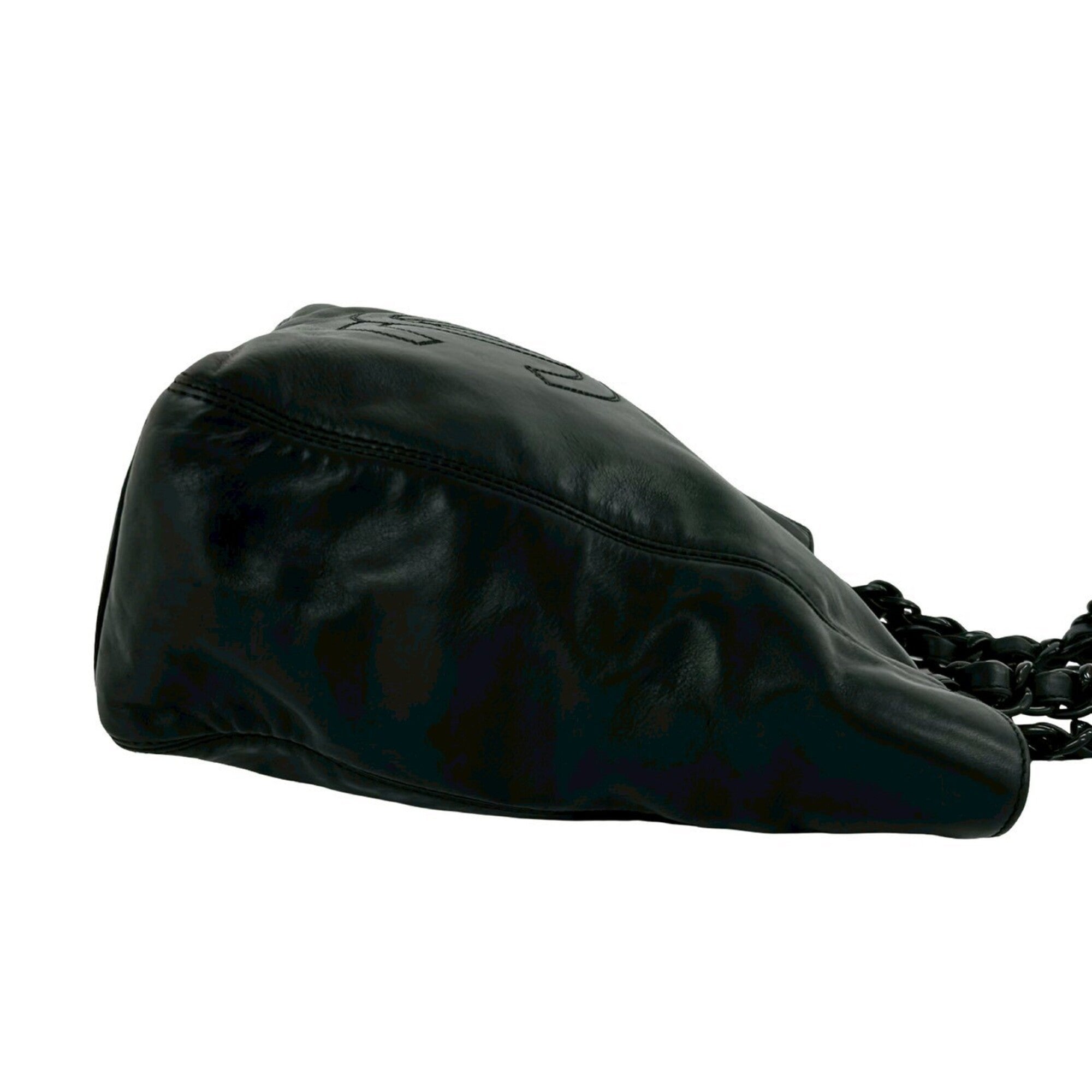 Chanel Black Leather Plastic Handbag (Pre-Owned)