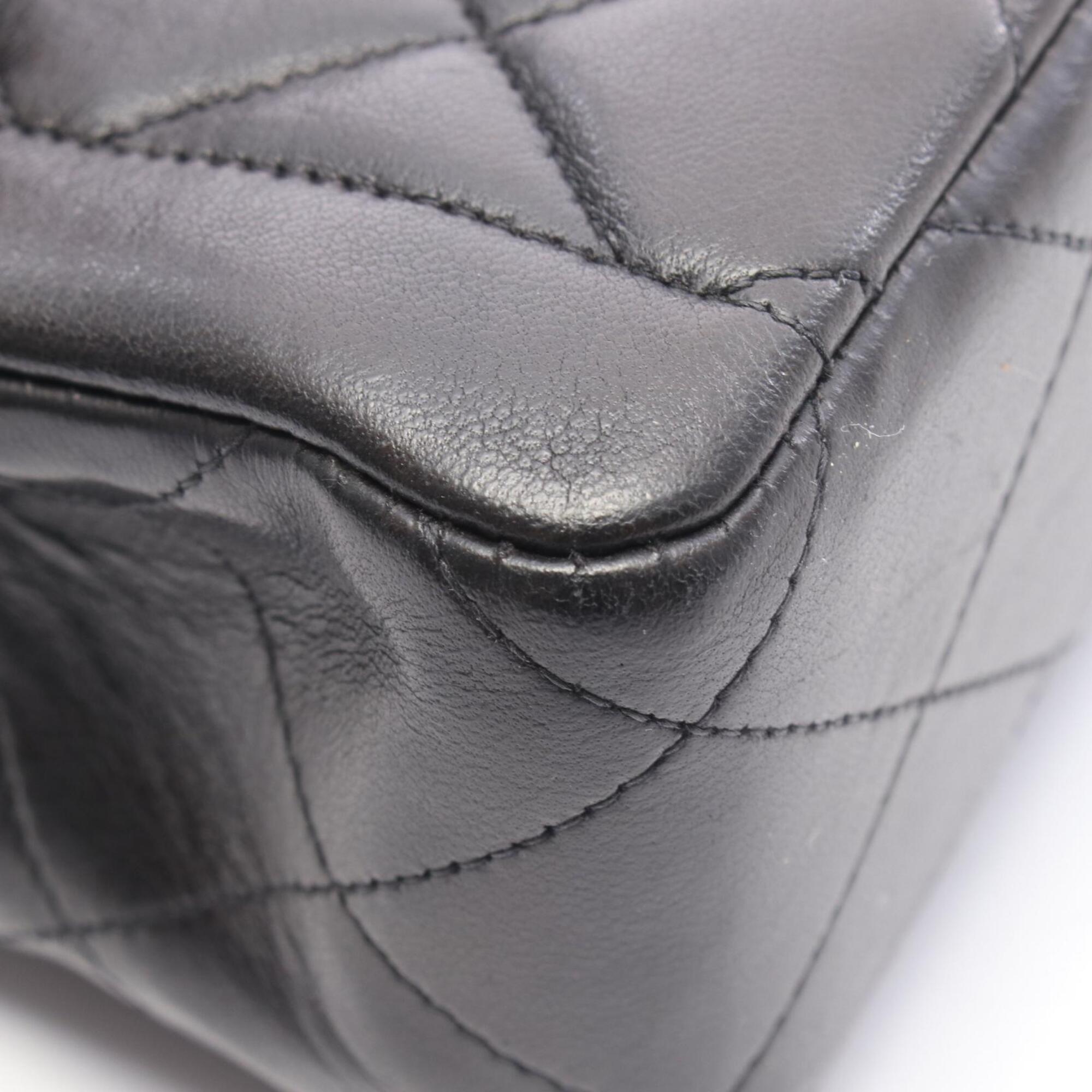 Chanel Matelasse Black Leather Handbag (Pre-Owned)