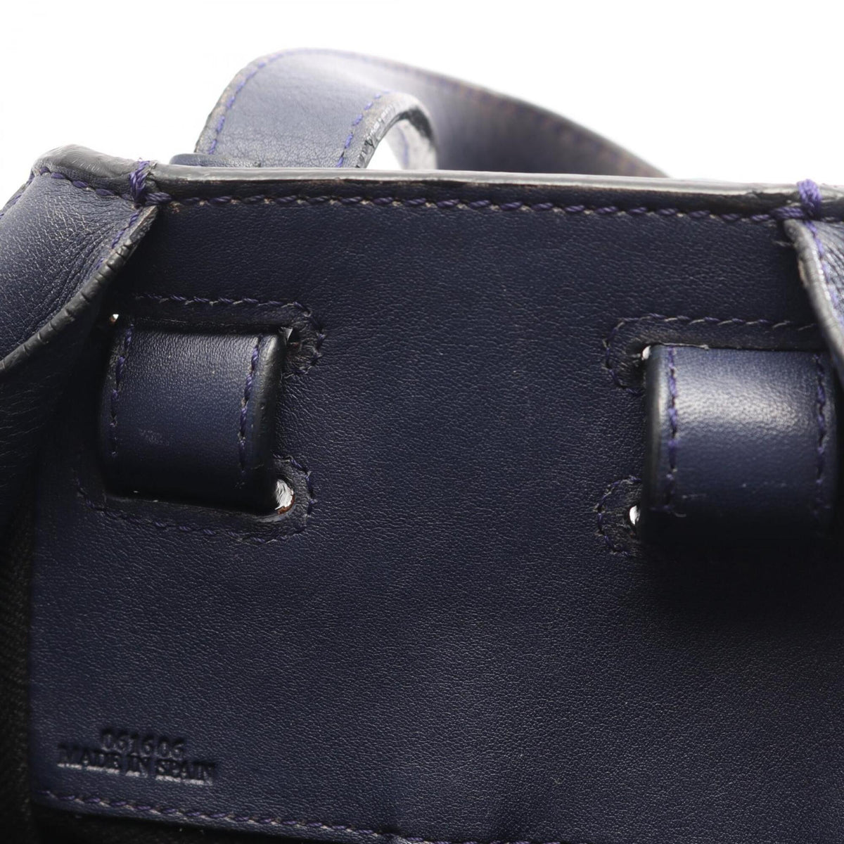 Loewe Navy Leather Handbag (Pre-Owned)