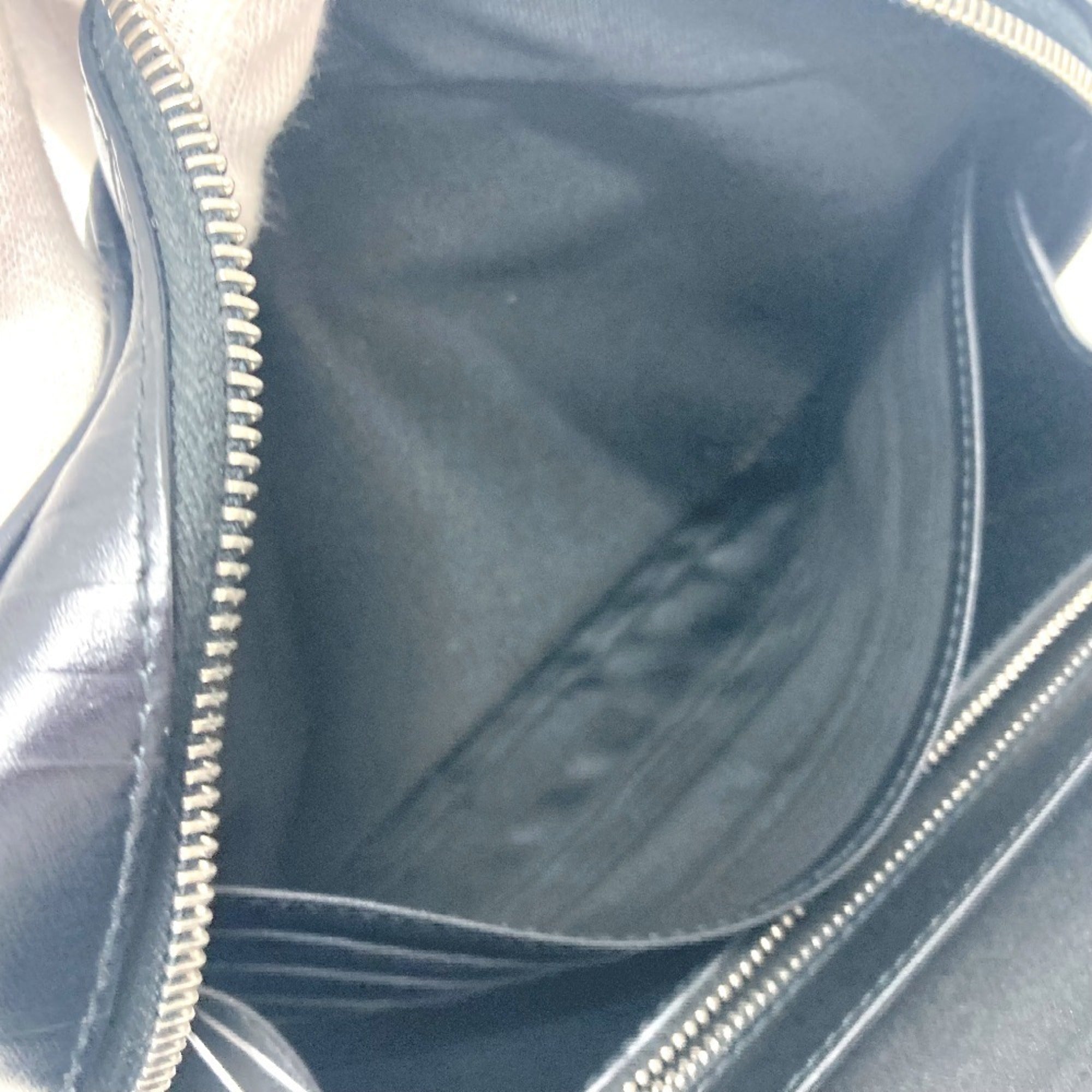 Burberry Black Leather Clutch Bag (Pre-Owned)