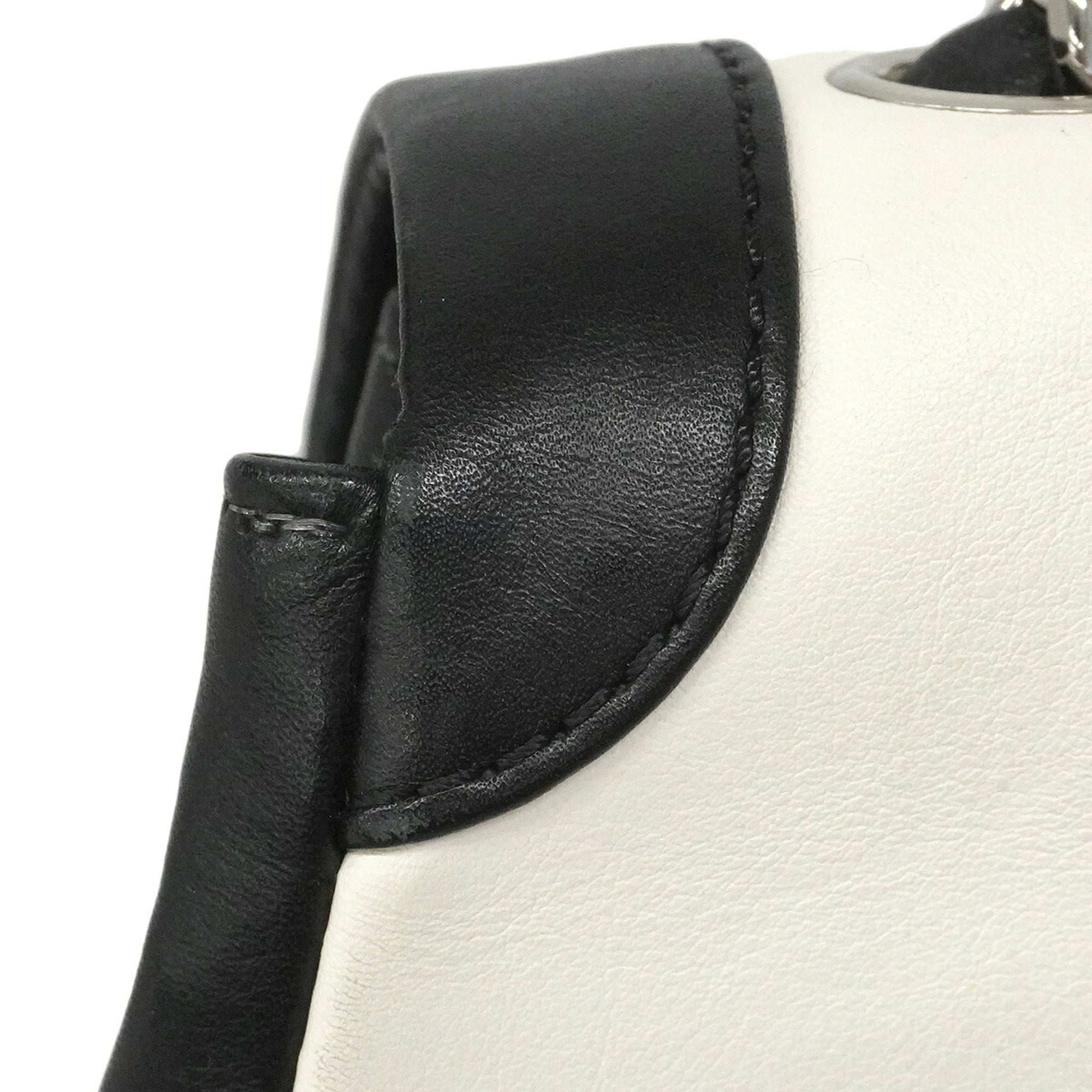 Chanel Black White Leather Shoulder Bag (Pre-Owned)