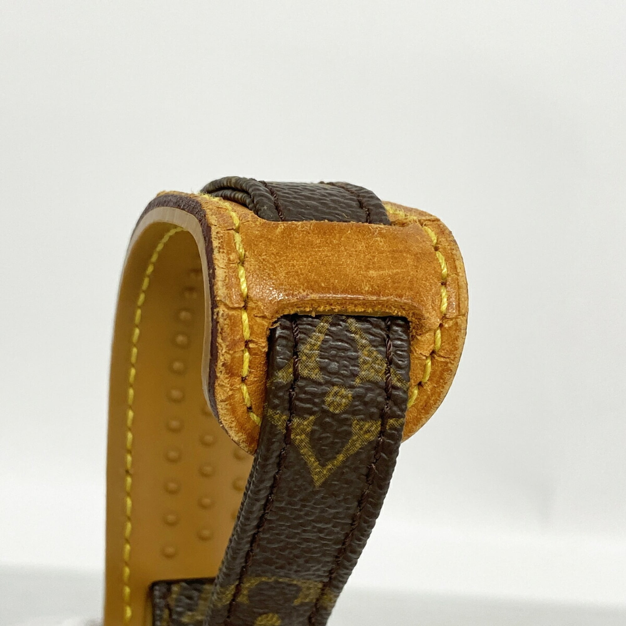 Louis Vuitton Brown Shoulder Bag (Pre-Owned)