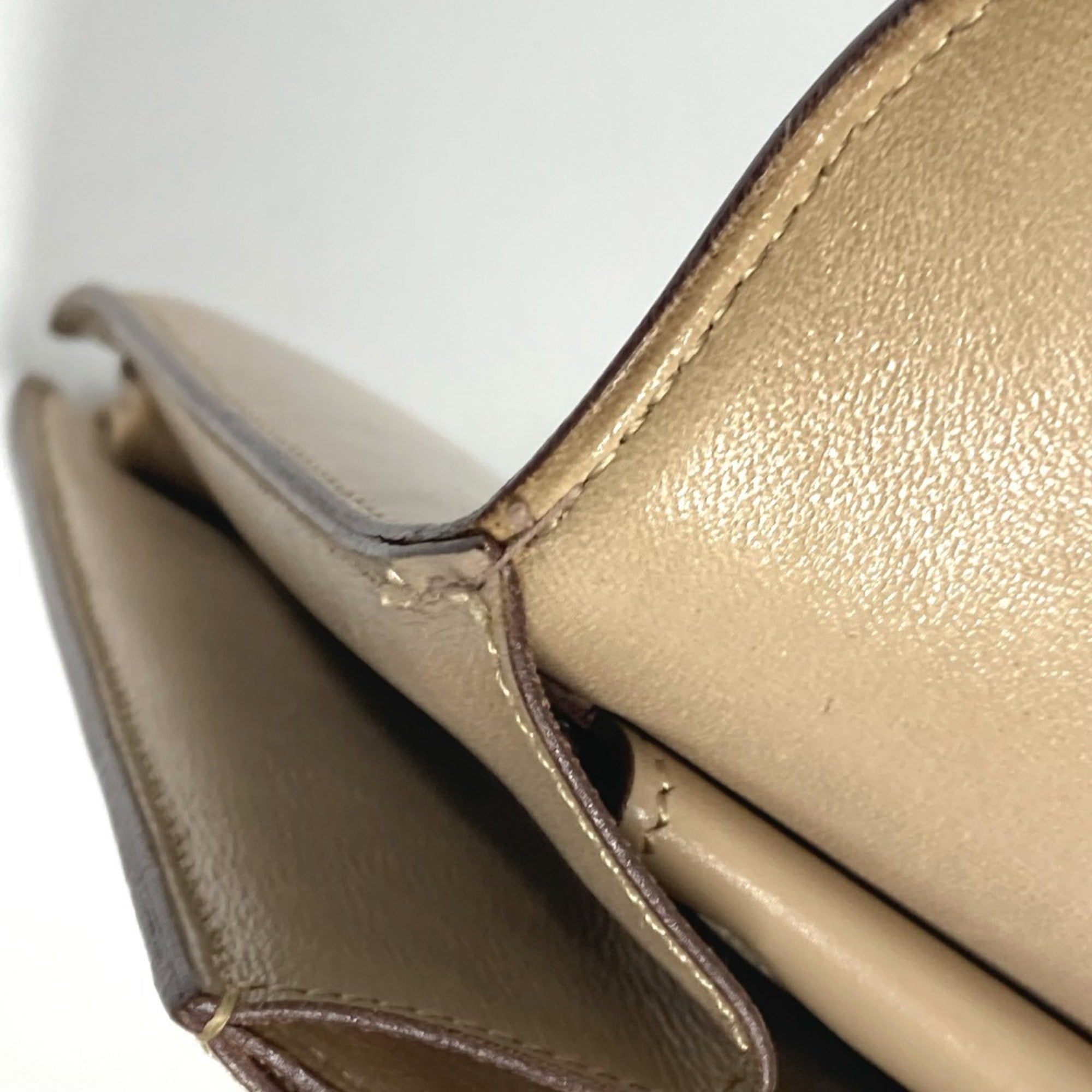 Hermes Beige Leather Clutch Bag (Pre-Owned)