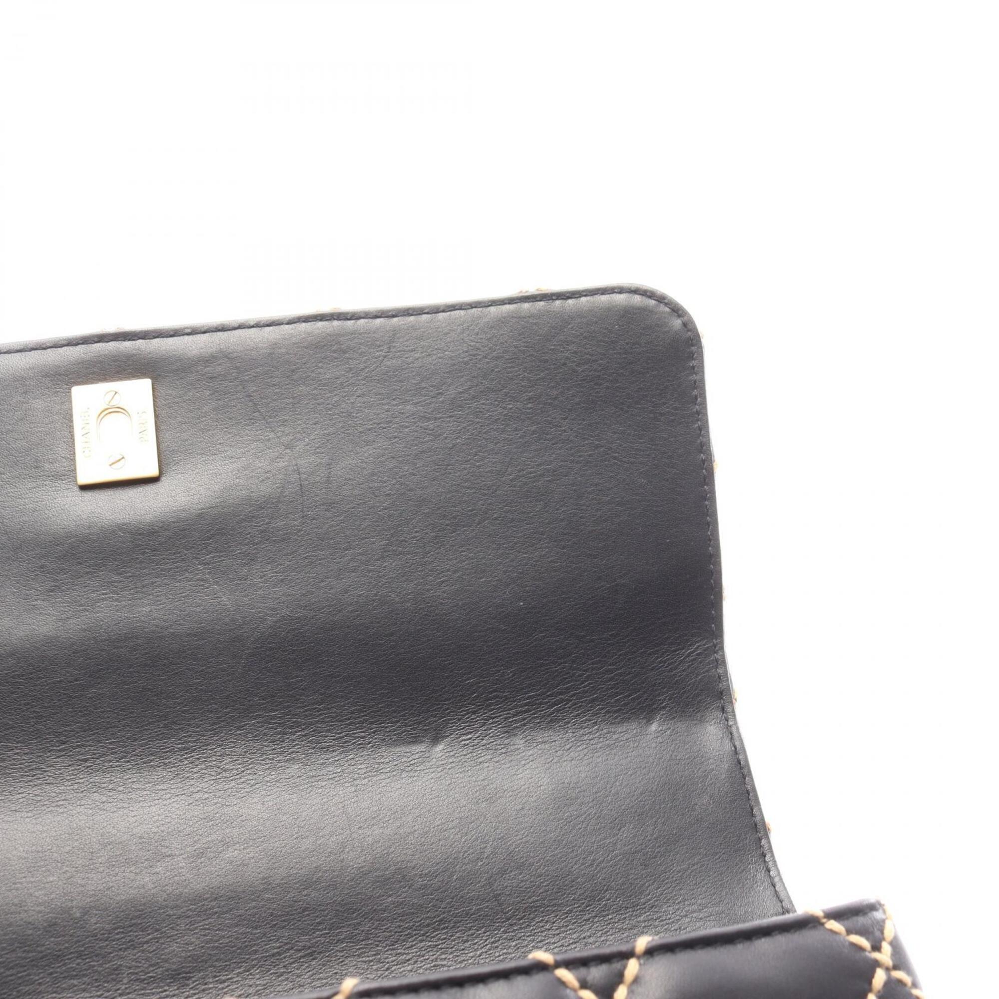 Chanel Black Leather Handbag (Pre-Owned)