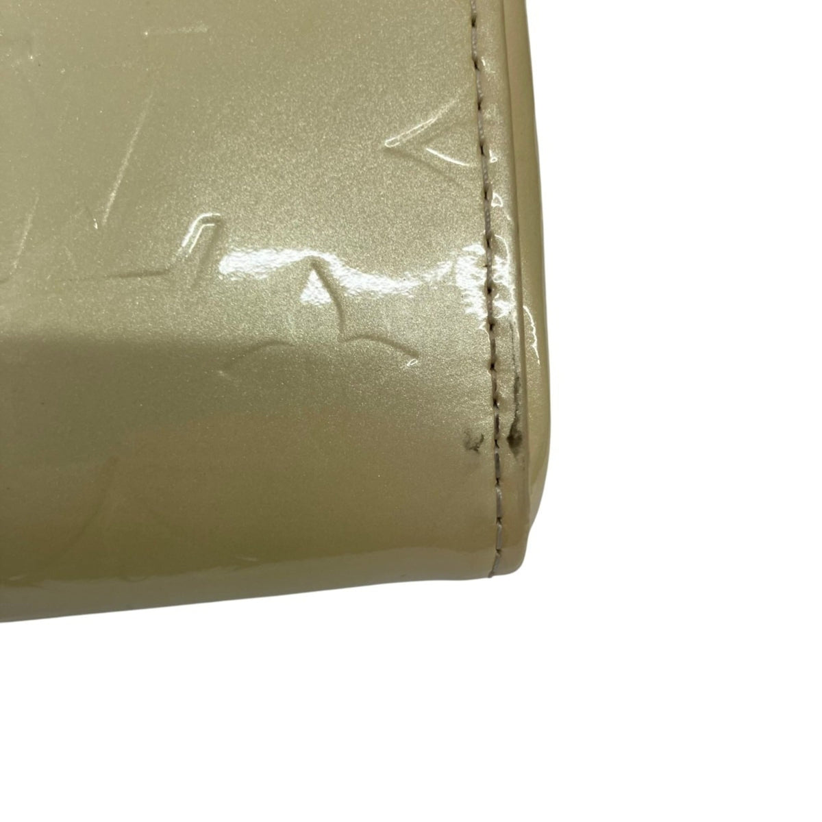Louis Vuitton Beige Vernis Handbag (Pre-Owned)