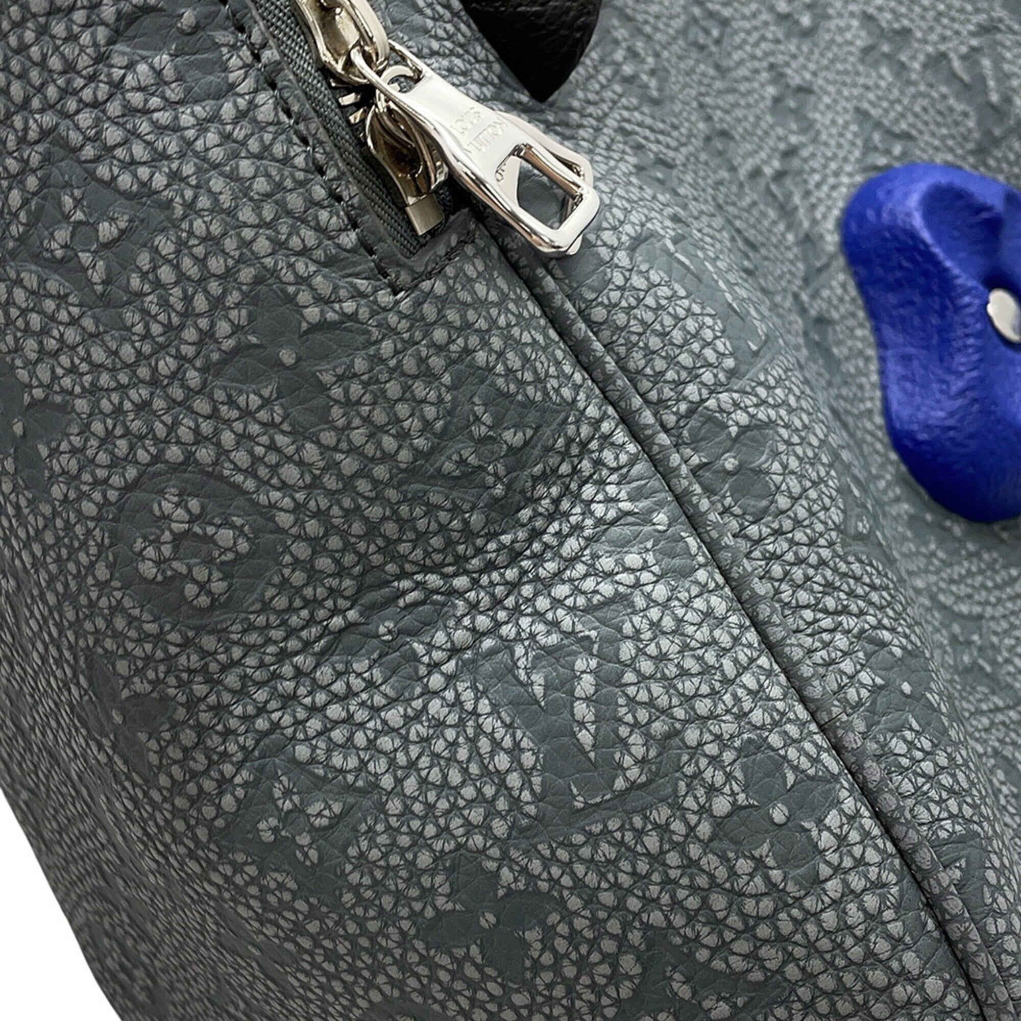 Louis Vuitton Gray Multi-Color Handbag (Pre-Owned)