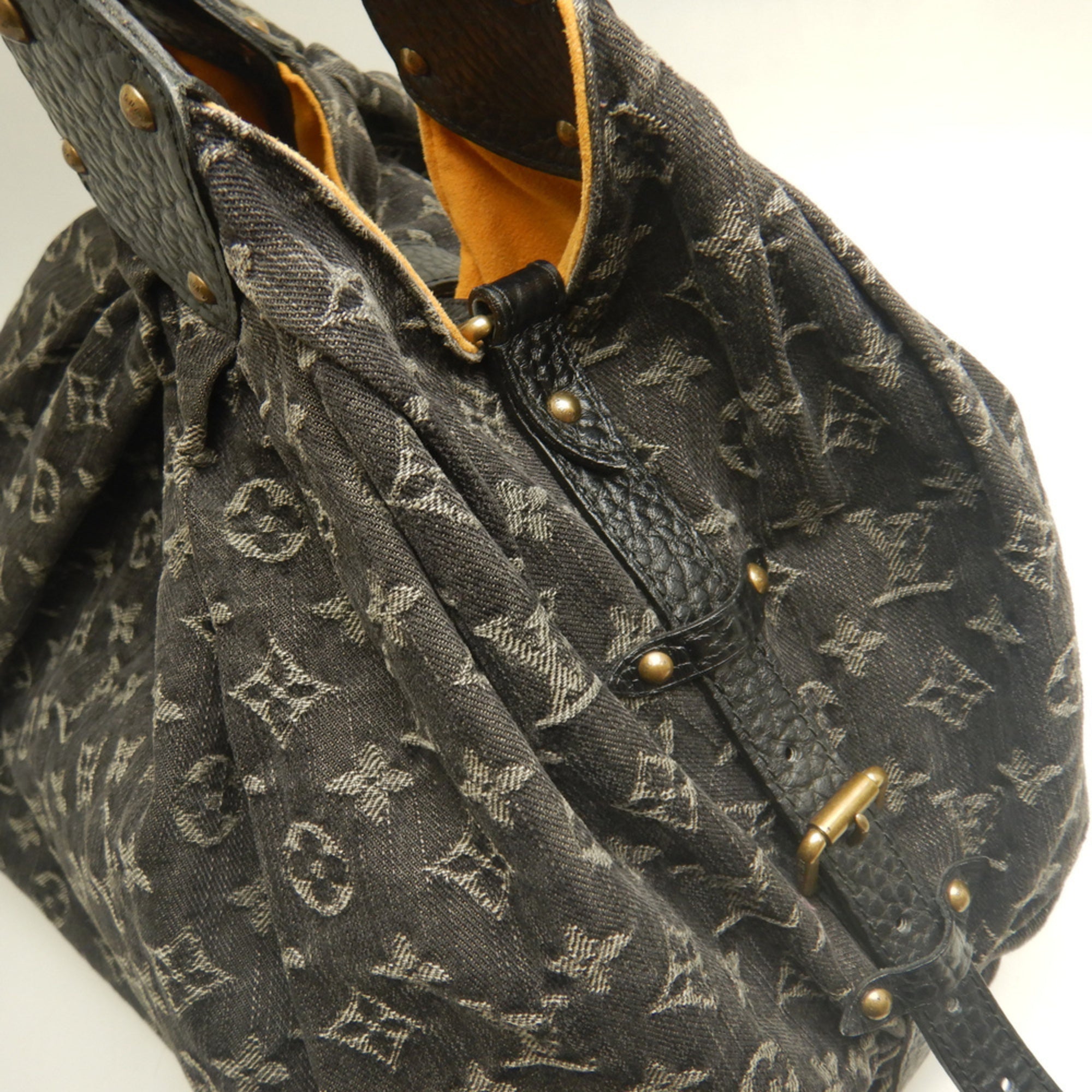 Louis Vuitton Noir Monogram Denim Tote Bag (Pre-Owned)