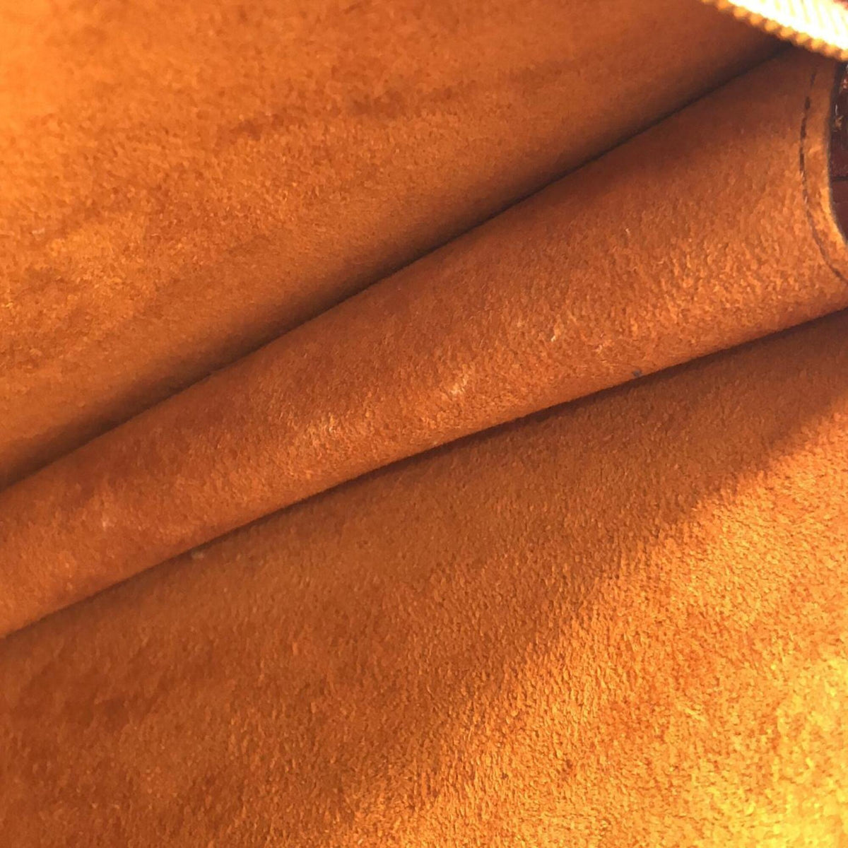 Louis Vuitton Brown Leather Handbag (Pre-Owned)
