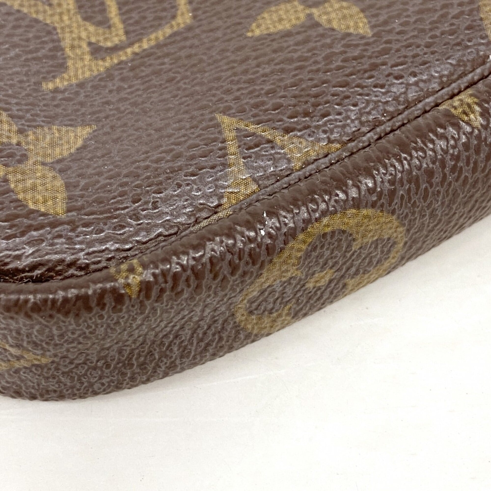 Louis Vuitton Brown Pouch (Pre-Owned)