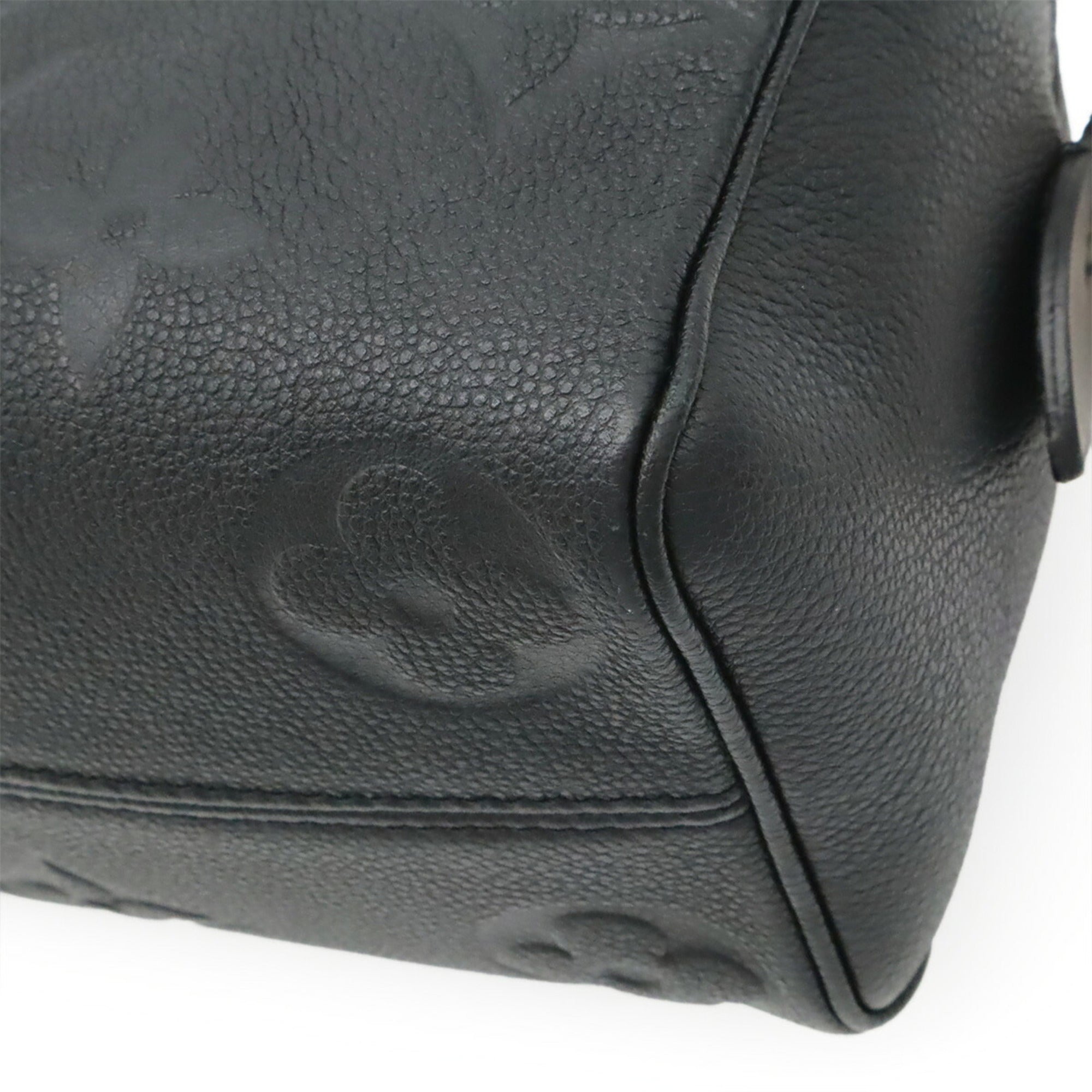 Louis Vuitton Black Noir Leather Handbag Shoulder Bag (Pre-Owned)