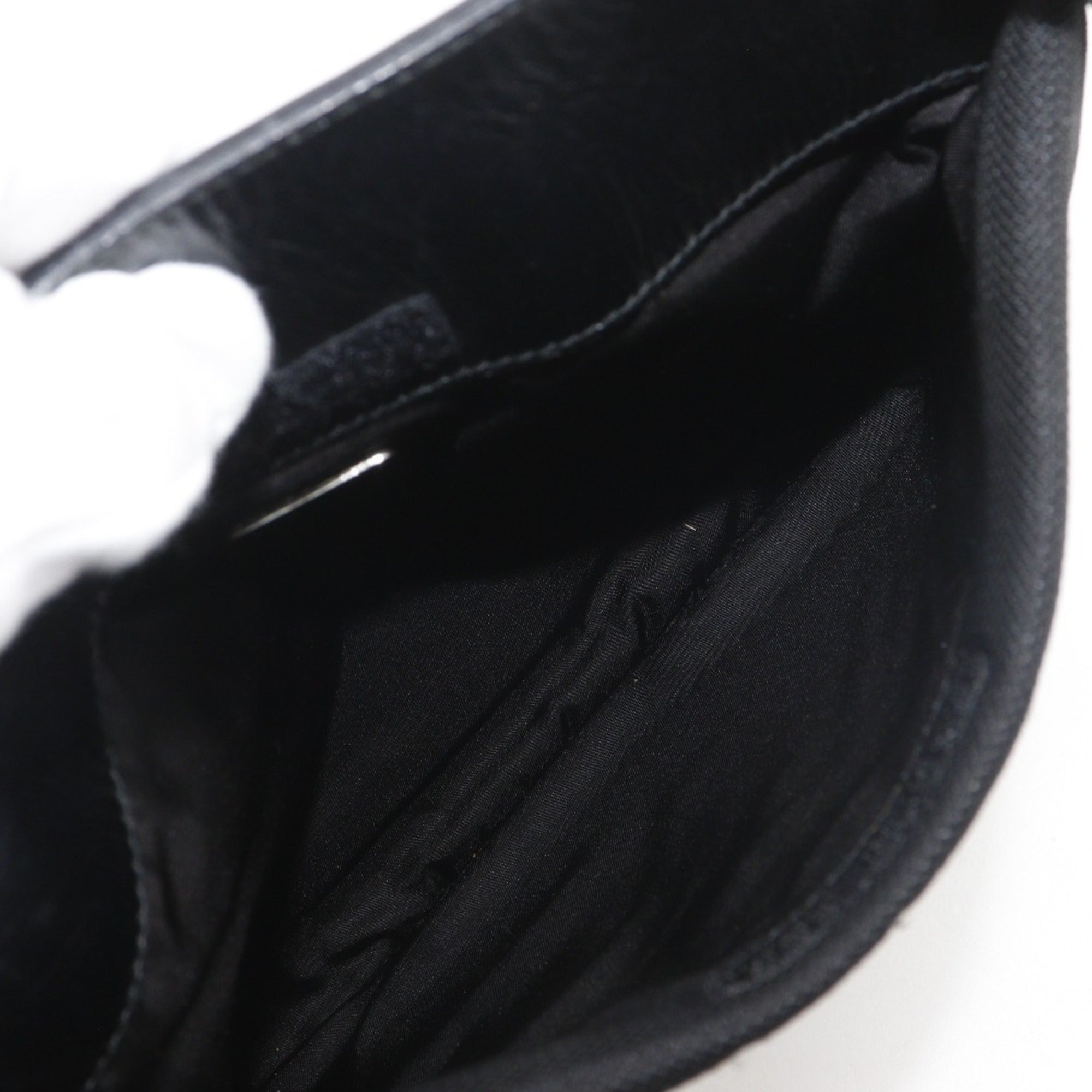 Prada Black Nylon Leather Pochette Shoulder Bag (Pre-Owned)
