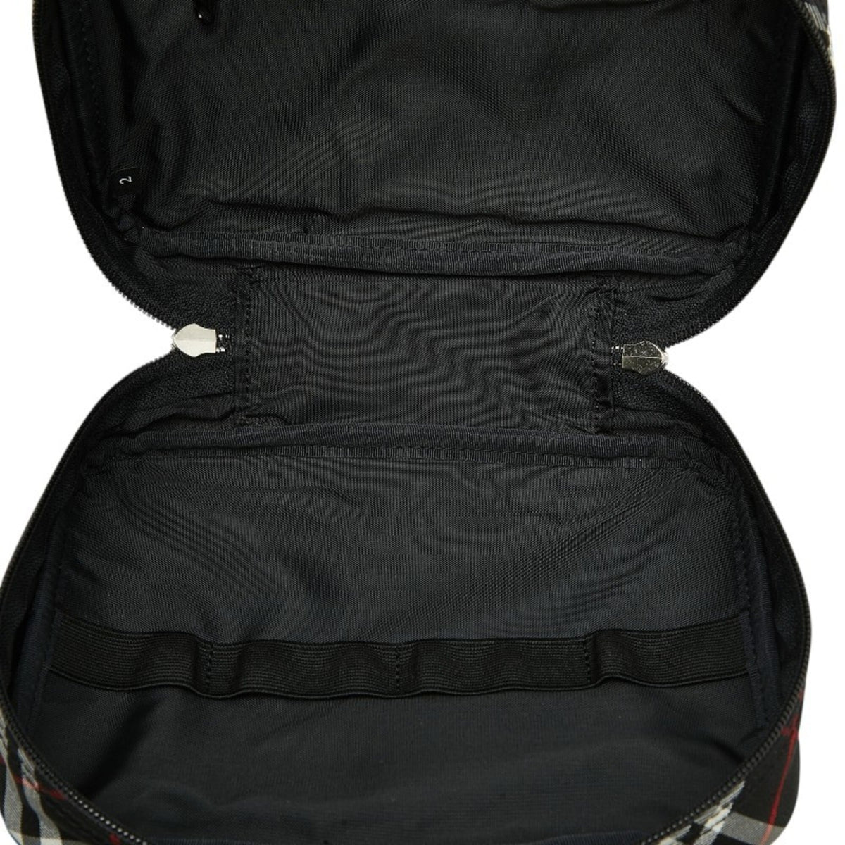 Burberry Black Nylon Handbag (Pre-Owned)
