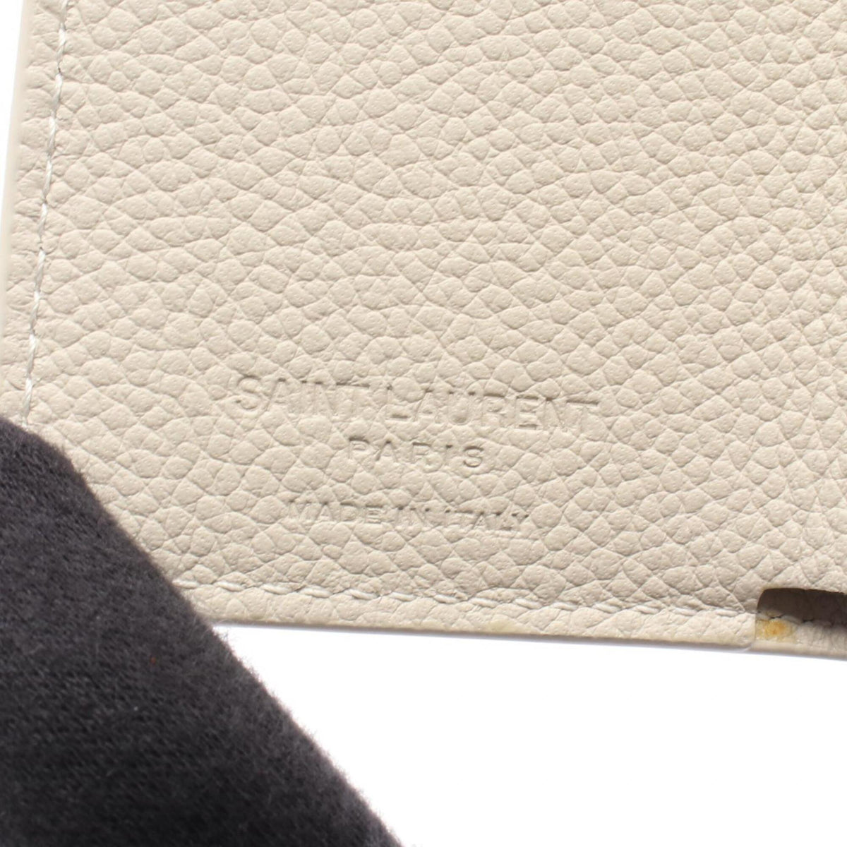 Yves Saint Laurent White Leather Wallet (Tri-Fold) (Pre-Owned)