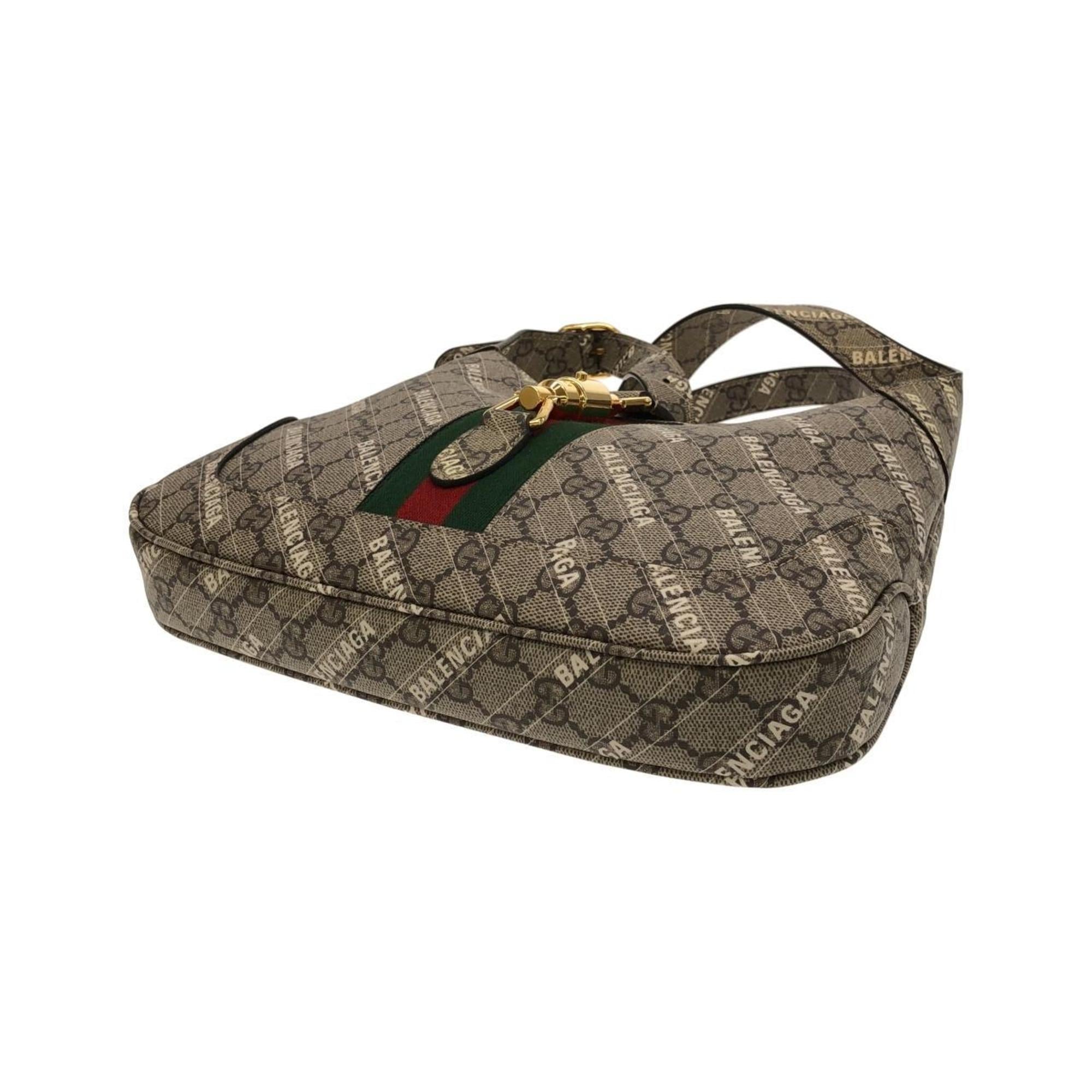 Gucci Beige White Gg Supreme Shoulder Bag (Pre-Owned)