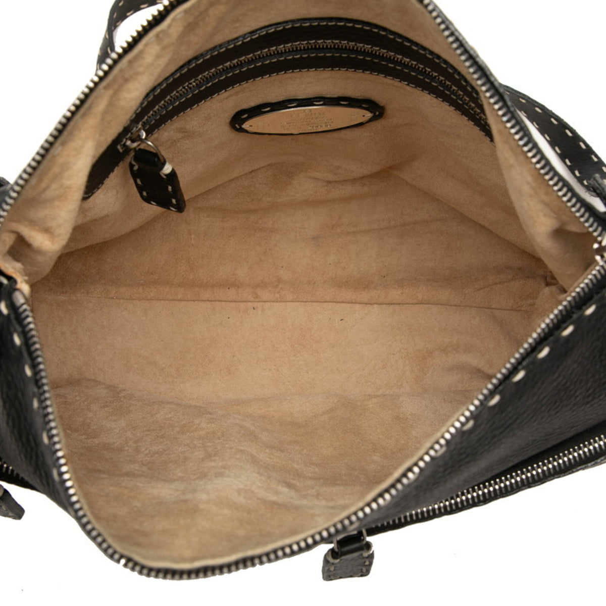 Fendi Selleria Black Leather Shoulder Bag (Pre-Owned)