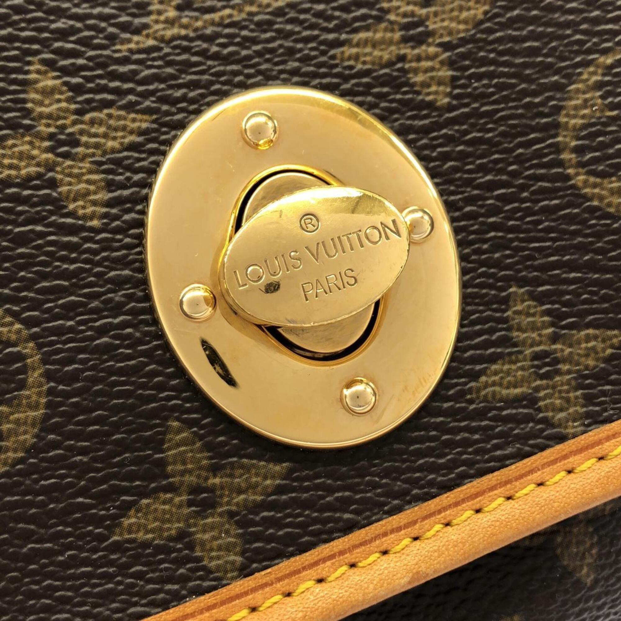 Louis Vuitton Marron Coated Canvas Shoulder Bag (Pre-Owned)