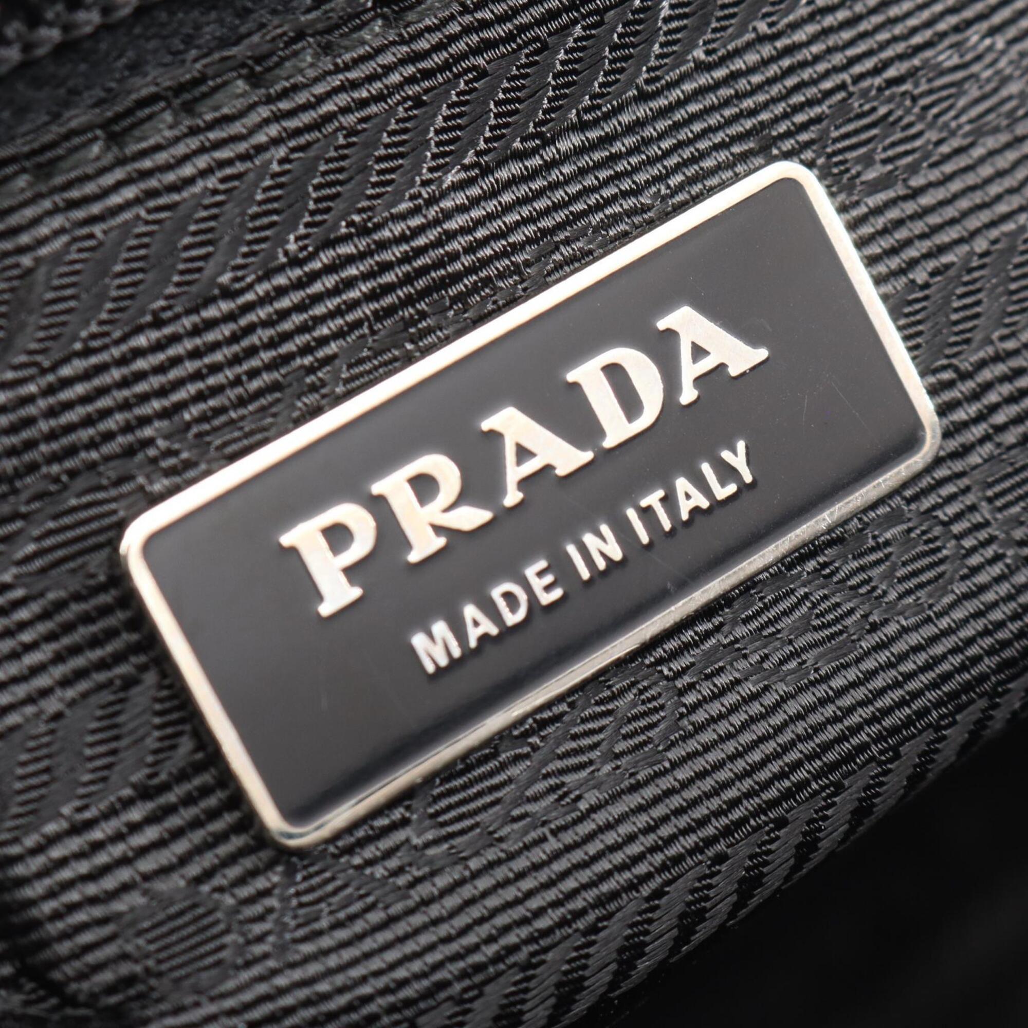 Prada Black Leather Handbag (Pre-Owned)