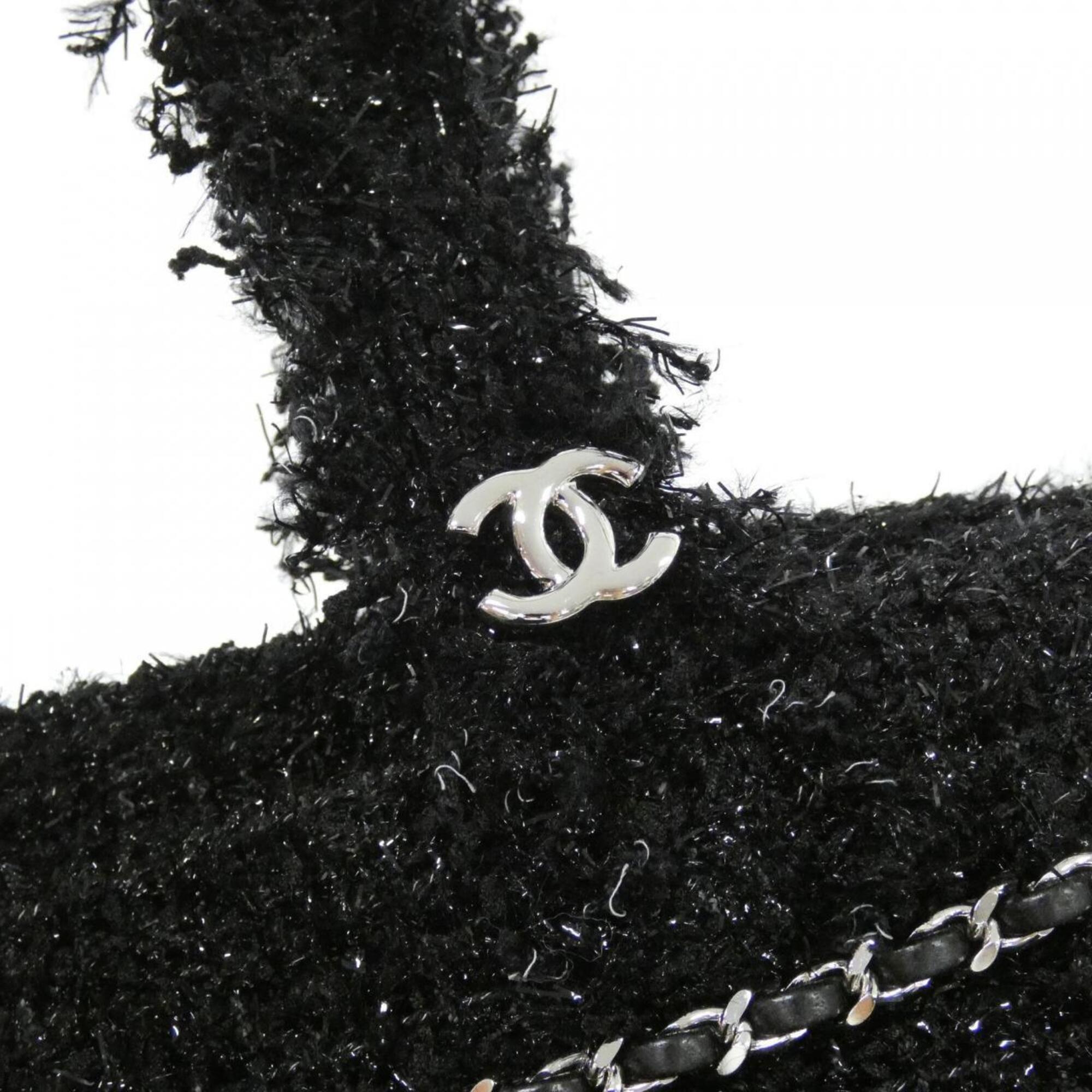 Chanel Black Green Tweed Handbag (Pre-Owned)