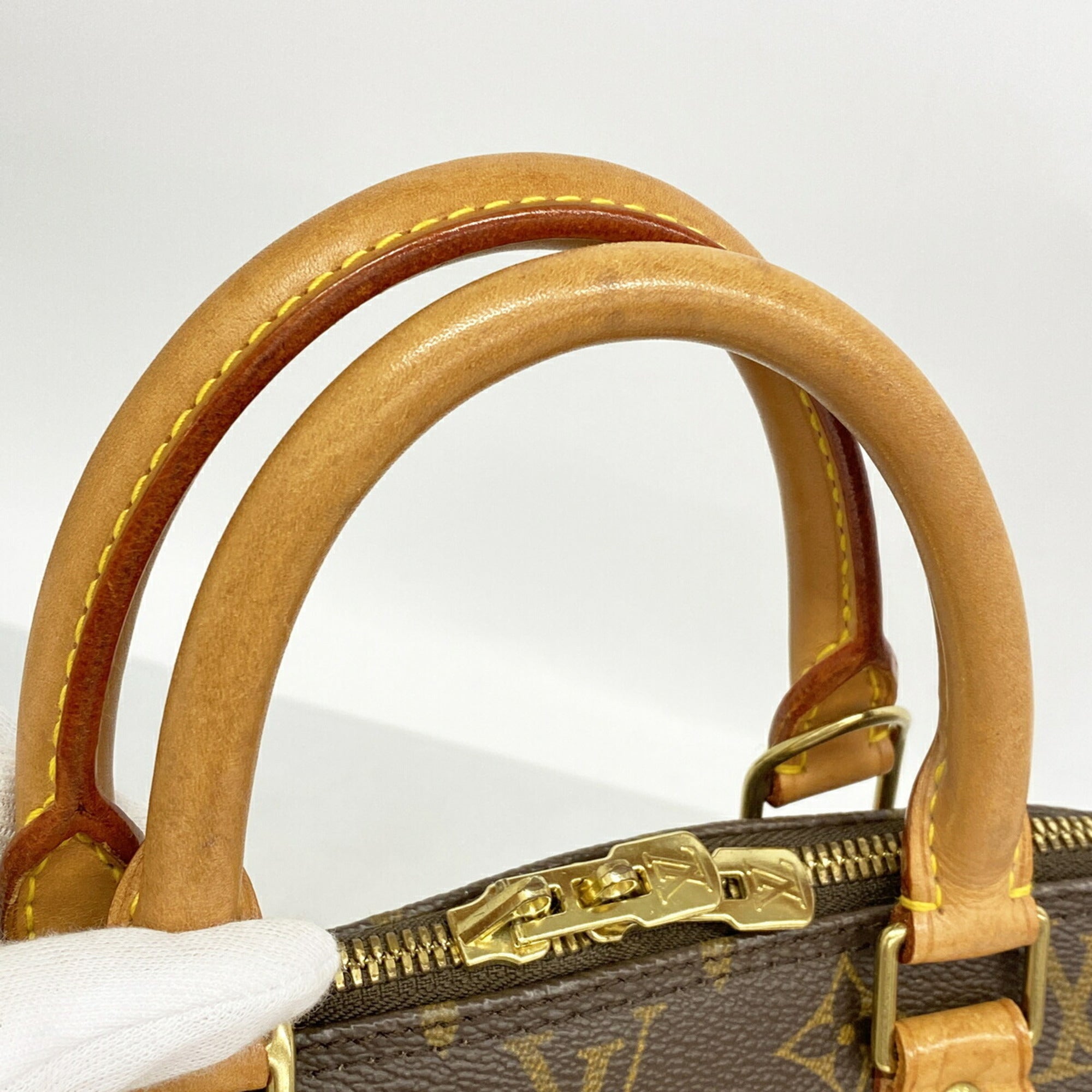 Louis Vuitton Brown Handbag (Pre-Owned)