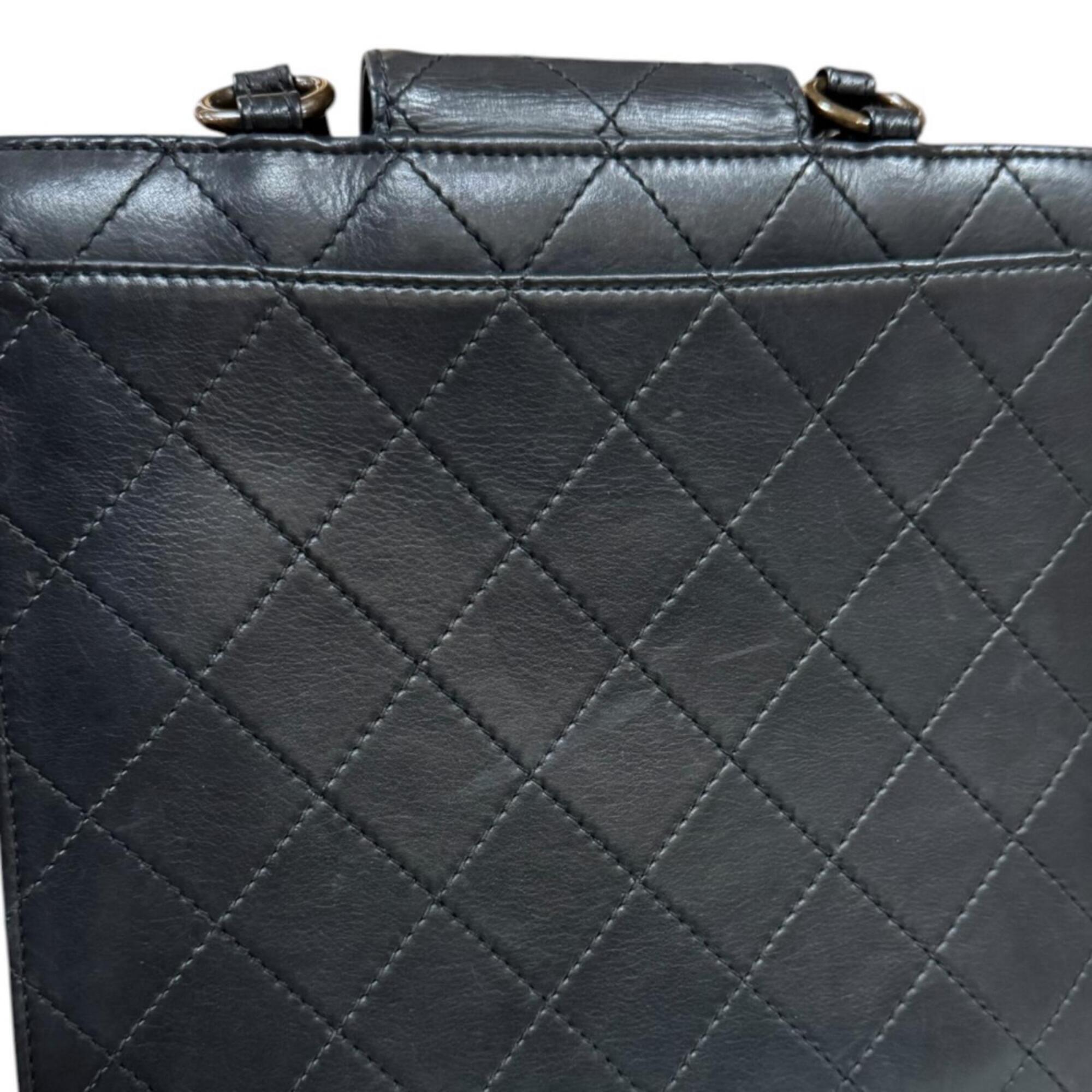 Chanel Matelasse Black Leather Handbag (Pre-Owned)