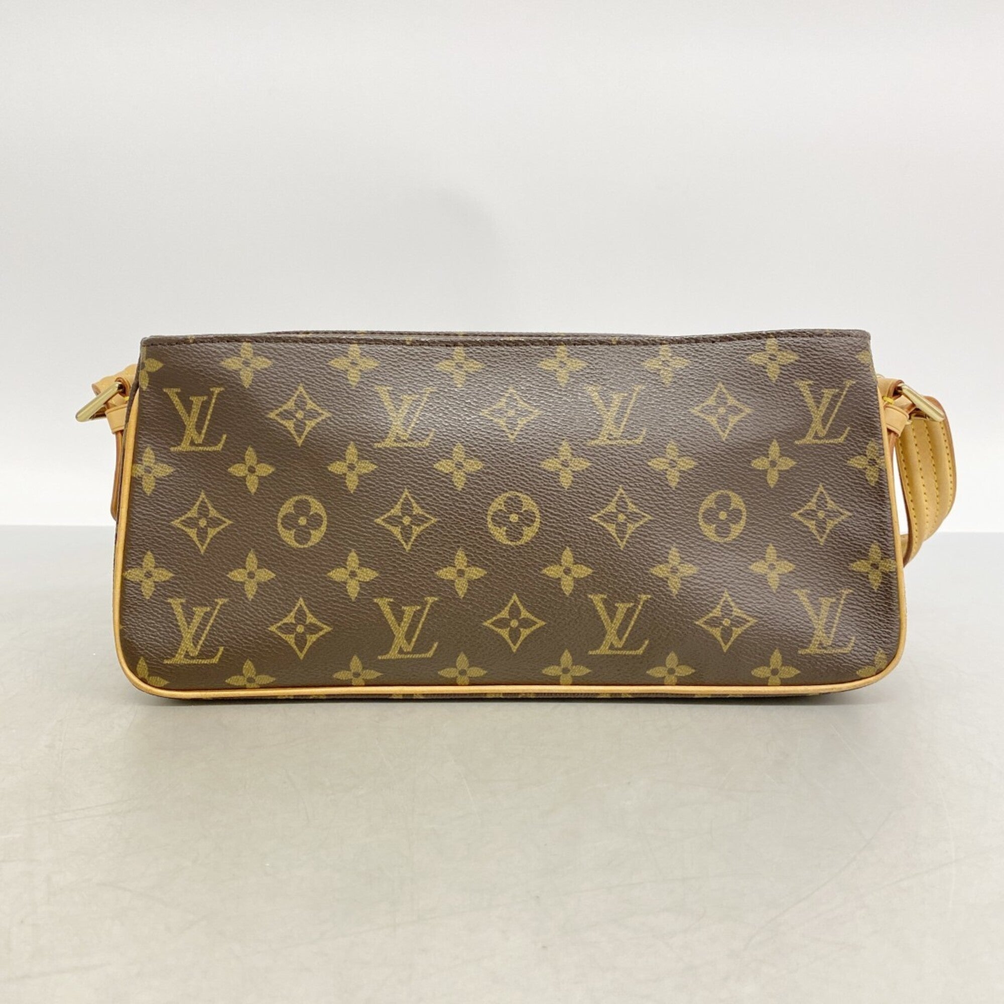 Louis Vuitton Brown Shoulder Bag (Pre-Owned)