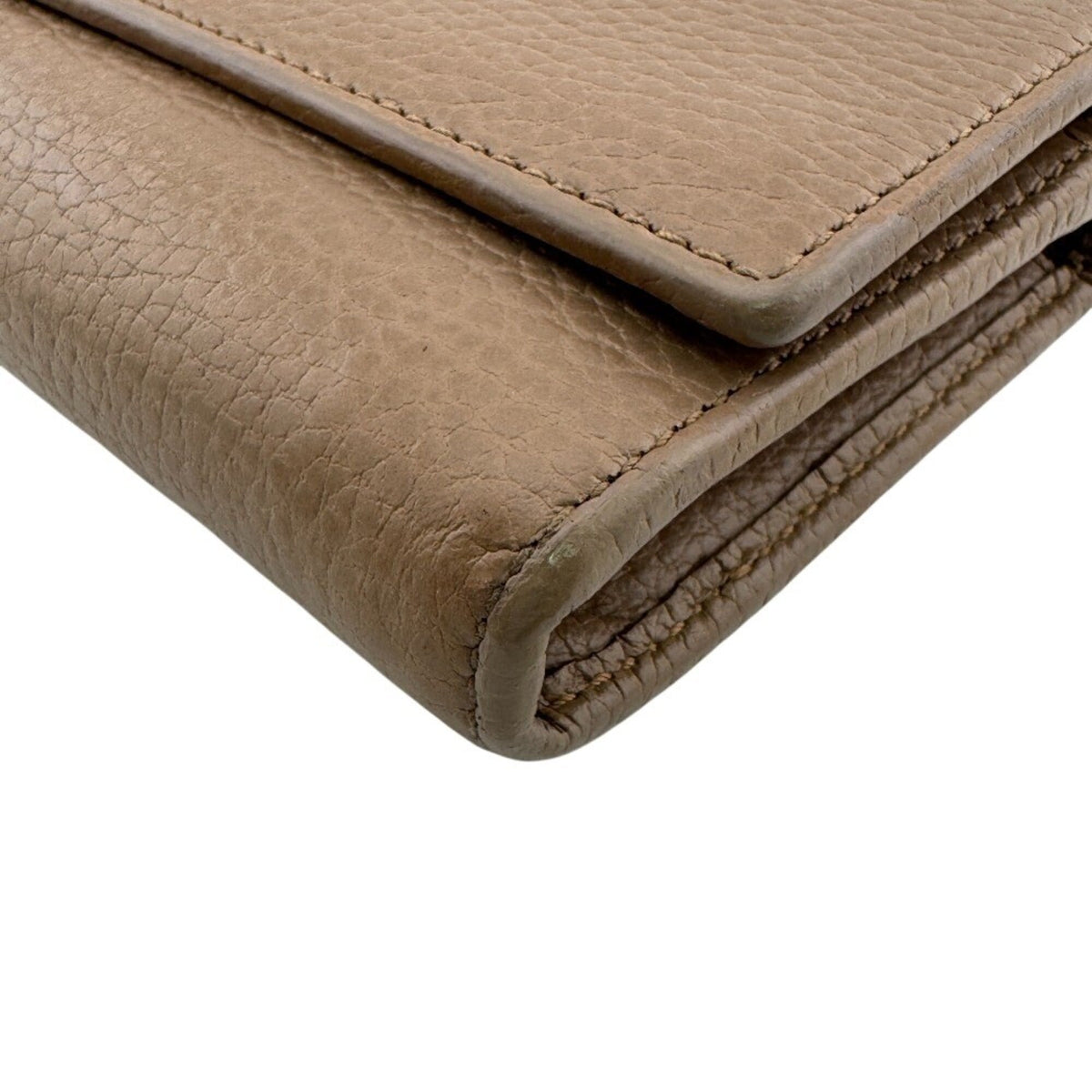 Gucci Beige Leather Long Wallet (Bi-Fold) (Pre-Owned)