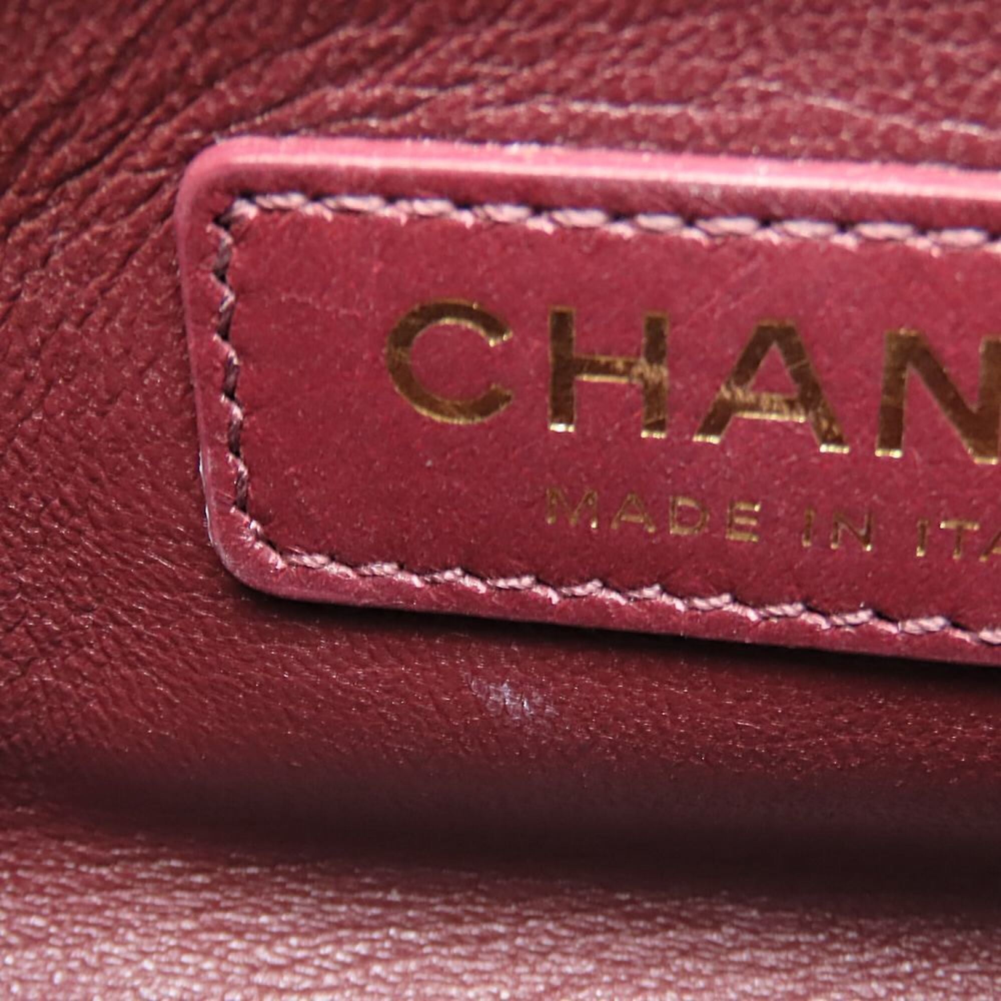 Chanel Black Grained Calfskin Handbag (Pre-Owned)