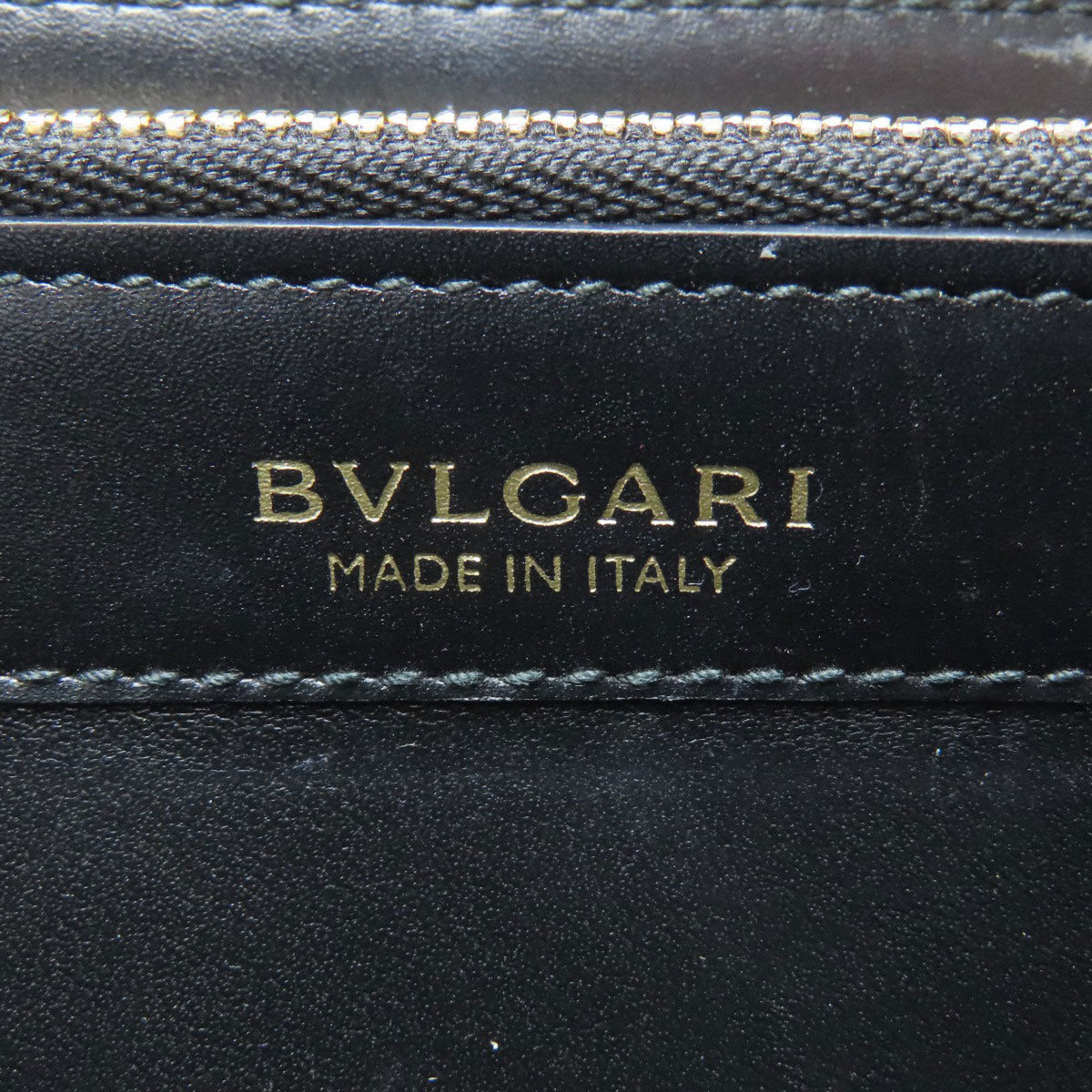Bvlgari Black Leather Long Wallet (Bi-Fold) (Pre-Owned)