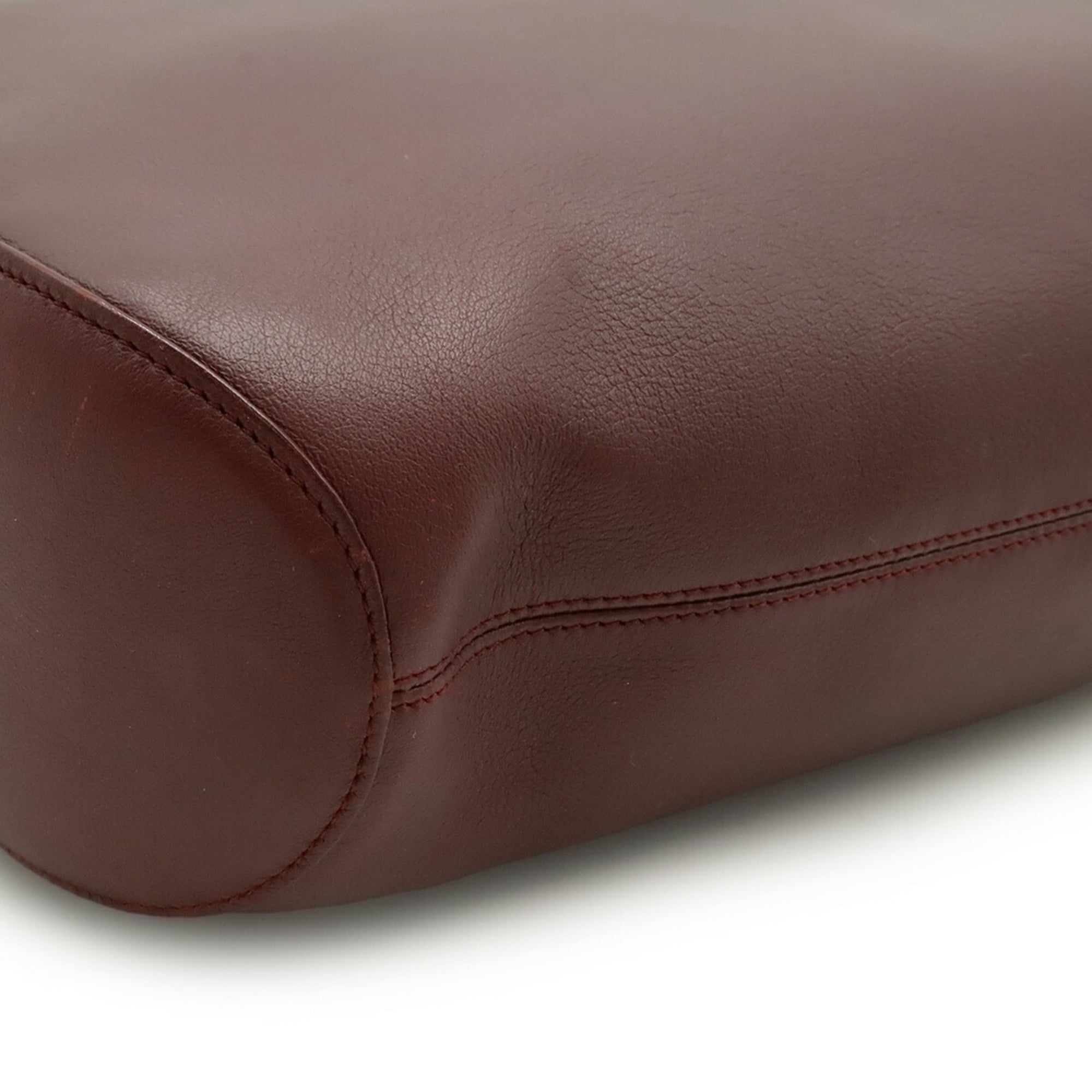 Cartier Bordeaux Red Color White Leather Shoulder Bag (Pre-Owned)