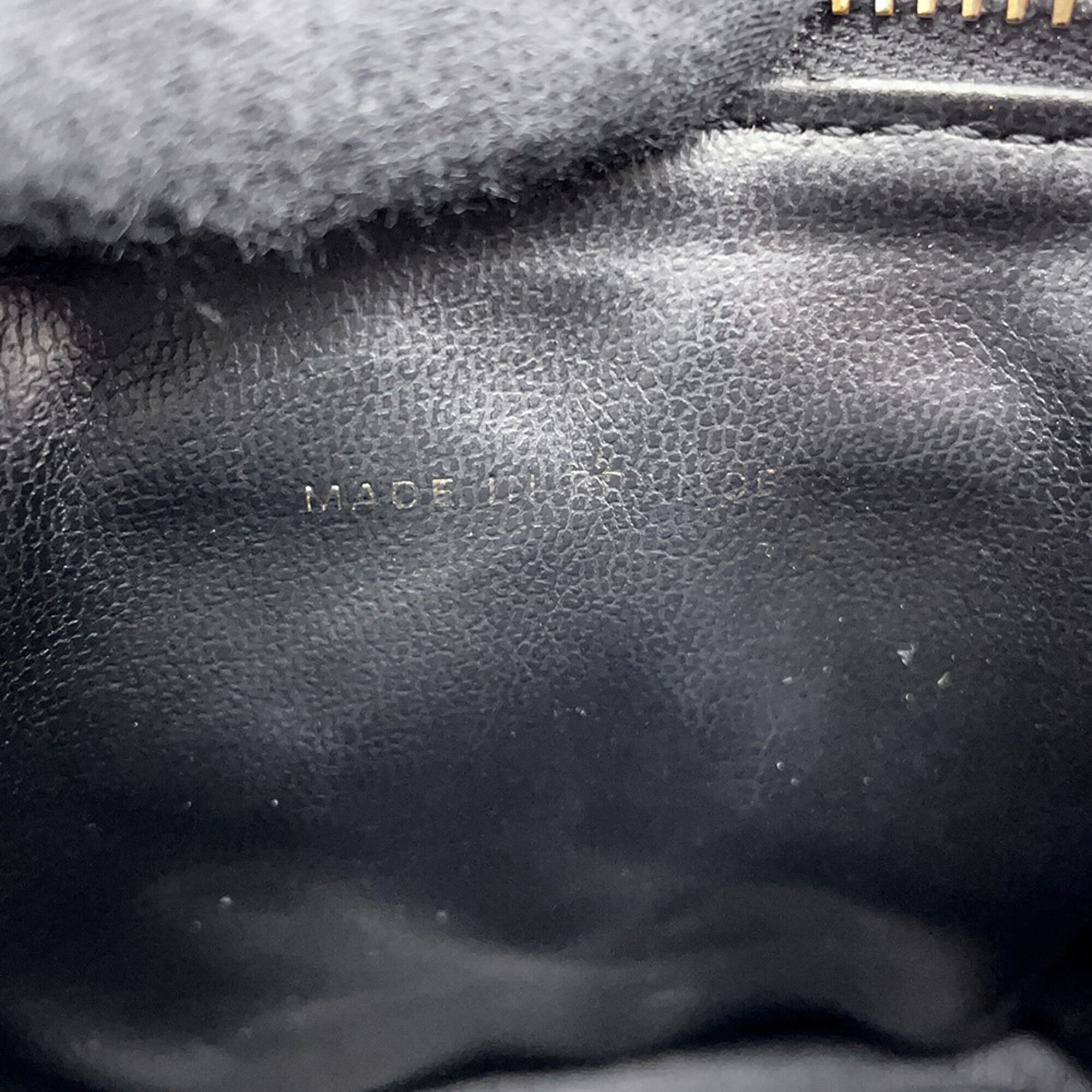 Chanel Black Grained Calfskin Pouch Vanity Bag (Pre-Owned)