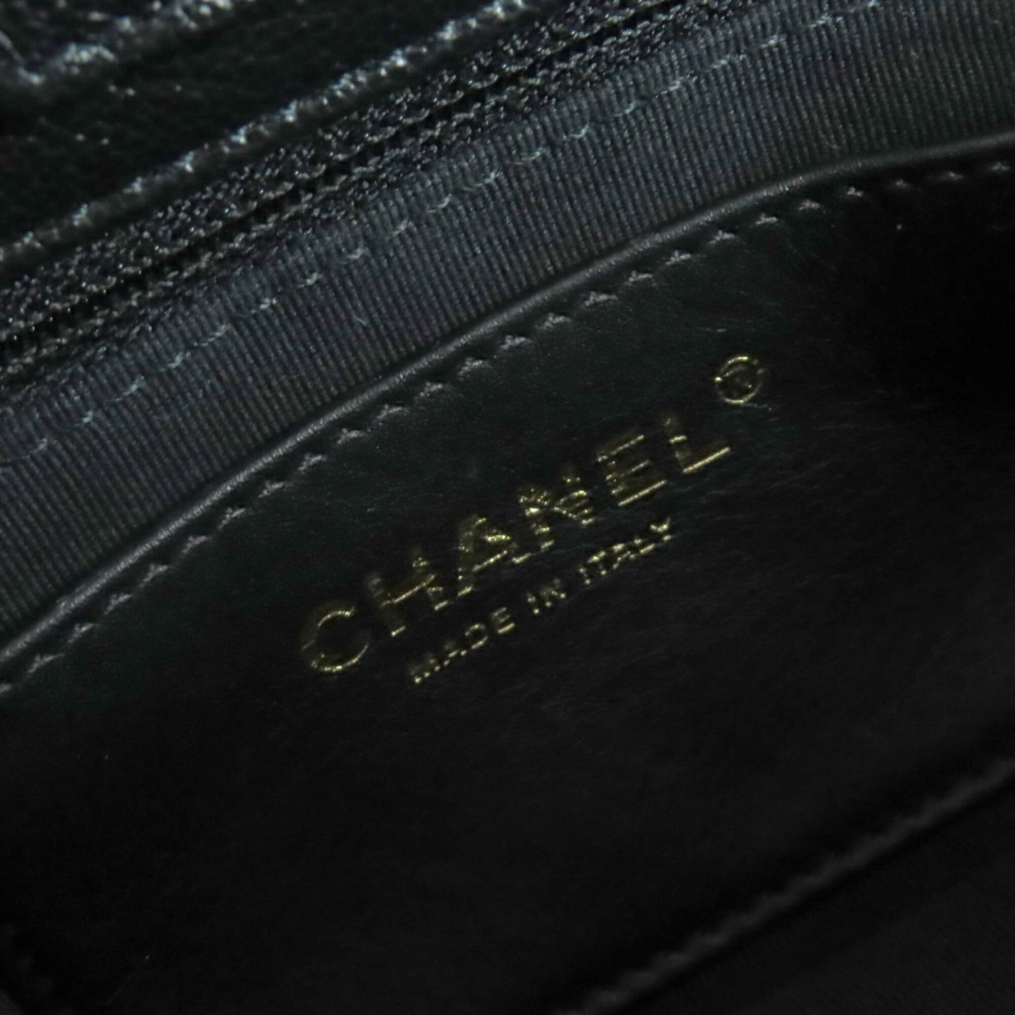Chanel Matelasse Black Grained Calfskin Handbag (Pre-Owned)
