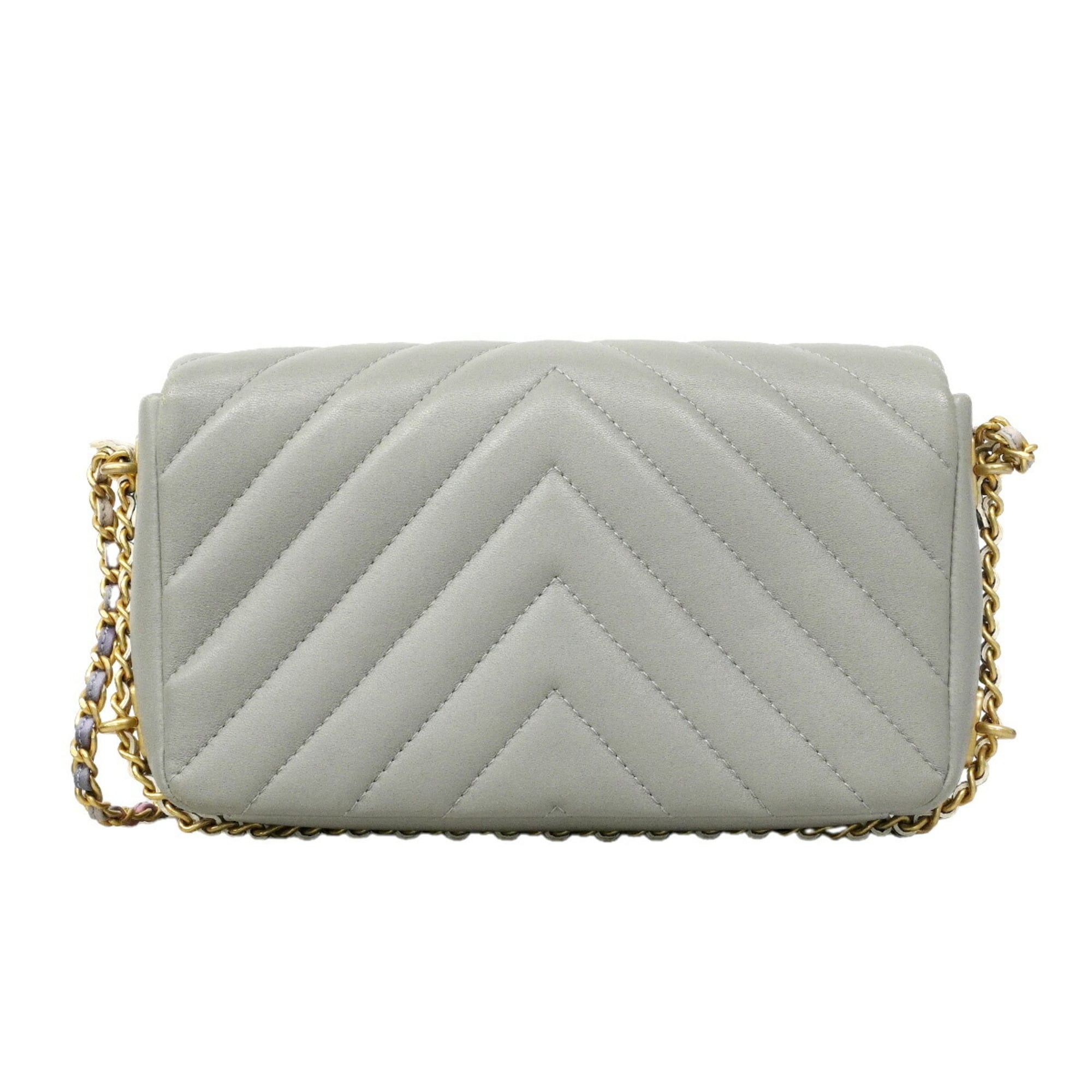 Chanel Gray Leather Shoulder Bag (Pre-Owned)