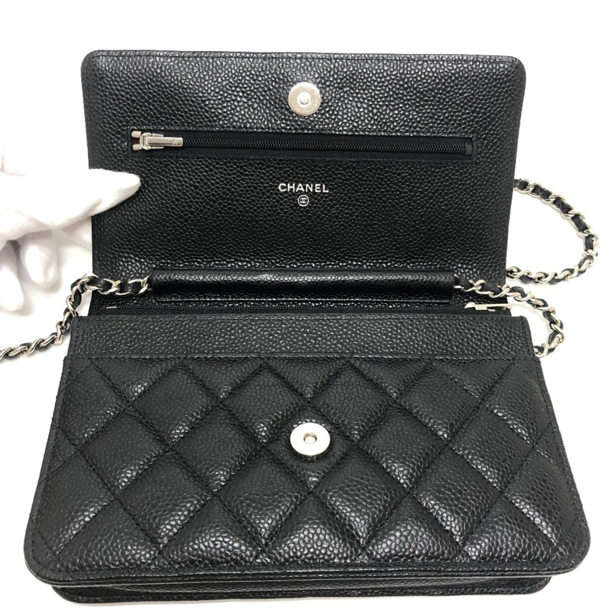 Chanel Matelasse Black Grained Calfskin Shoulder Bag (Pre-Owned)