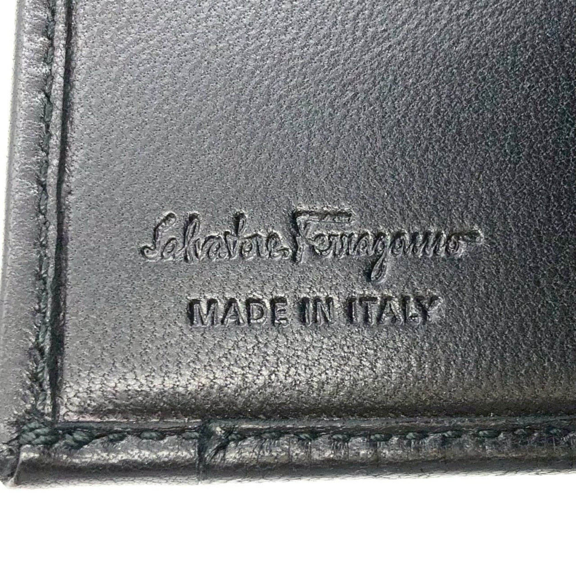 Salvatore Ferragamo Black Leather Wallet (Bi-Fold) (Pre-Owned)