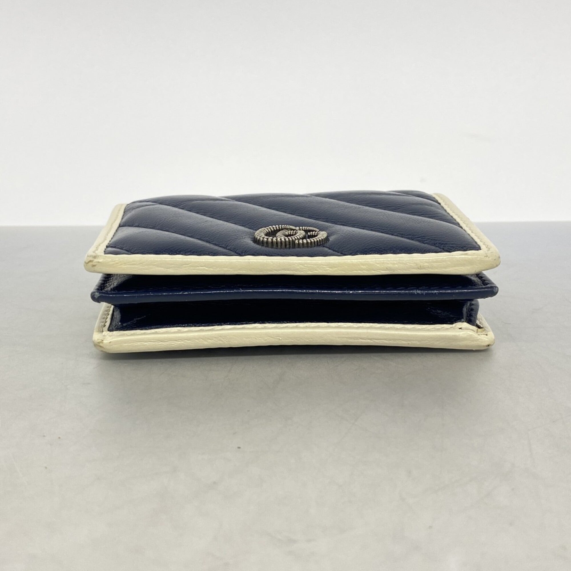 Gucci Navy White Leather Wallet (Bi-Fold) (Pre-Owned)