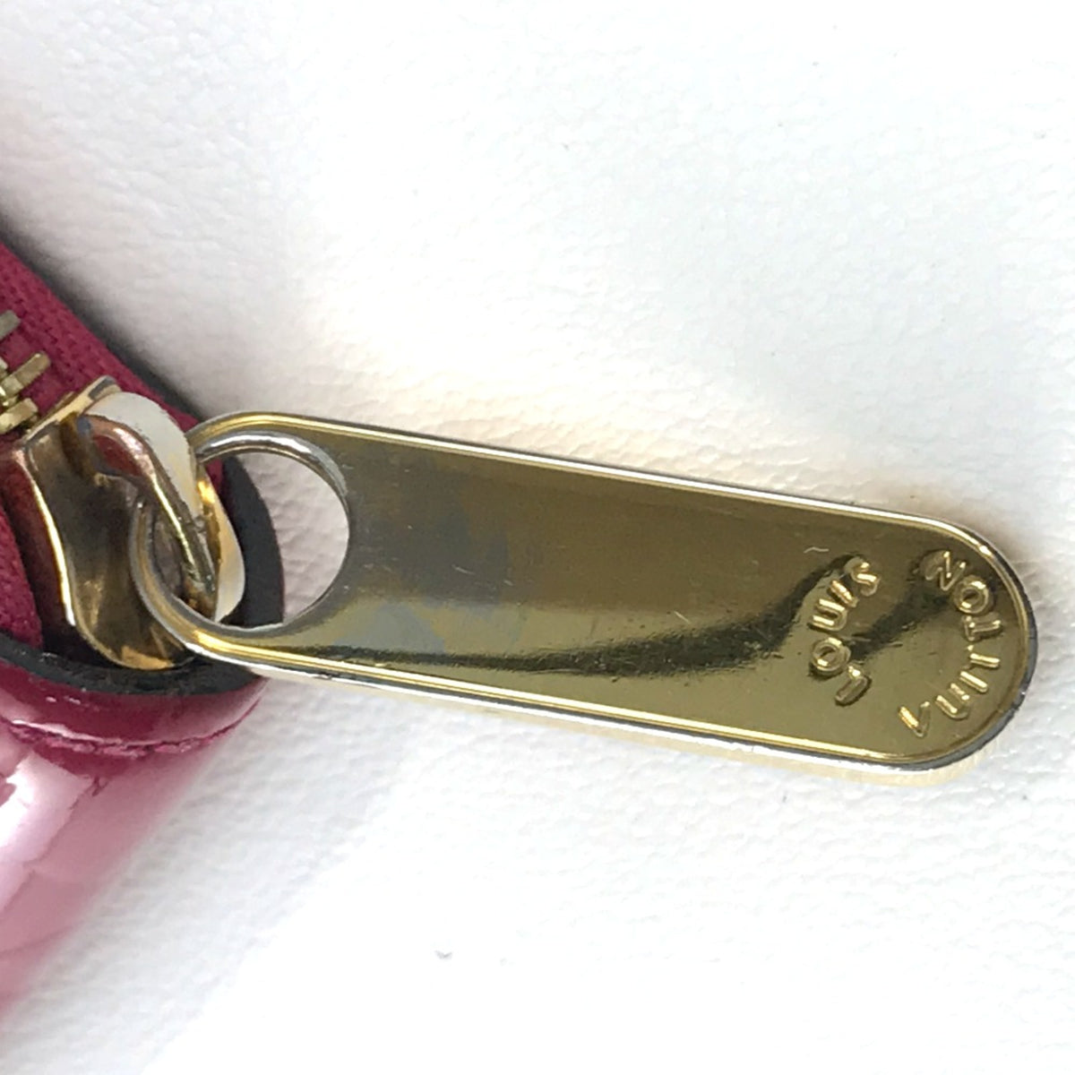 Louis Vuitton Pink Leather Long Wallet (Bi-Fold) (Pre-Owned)