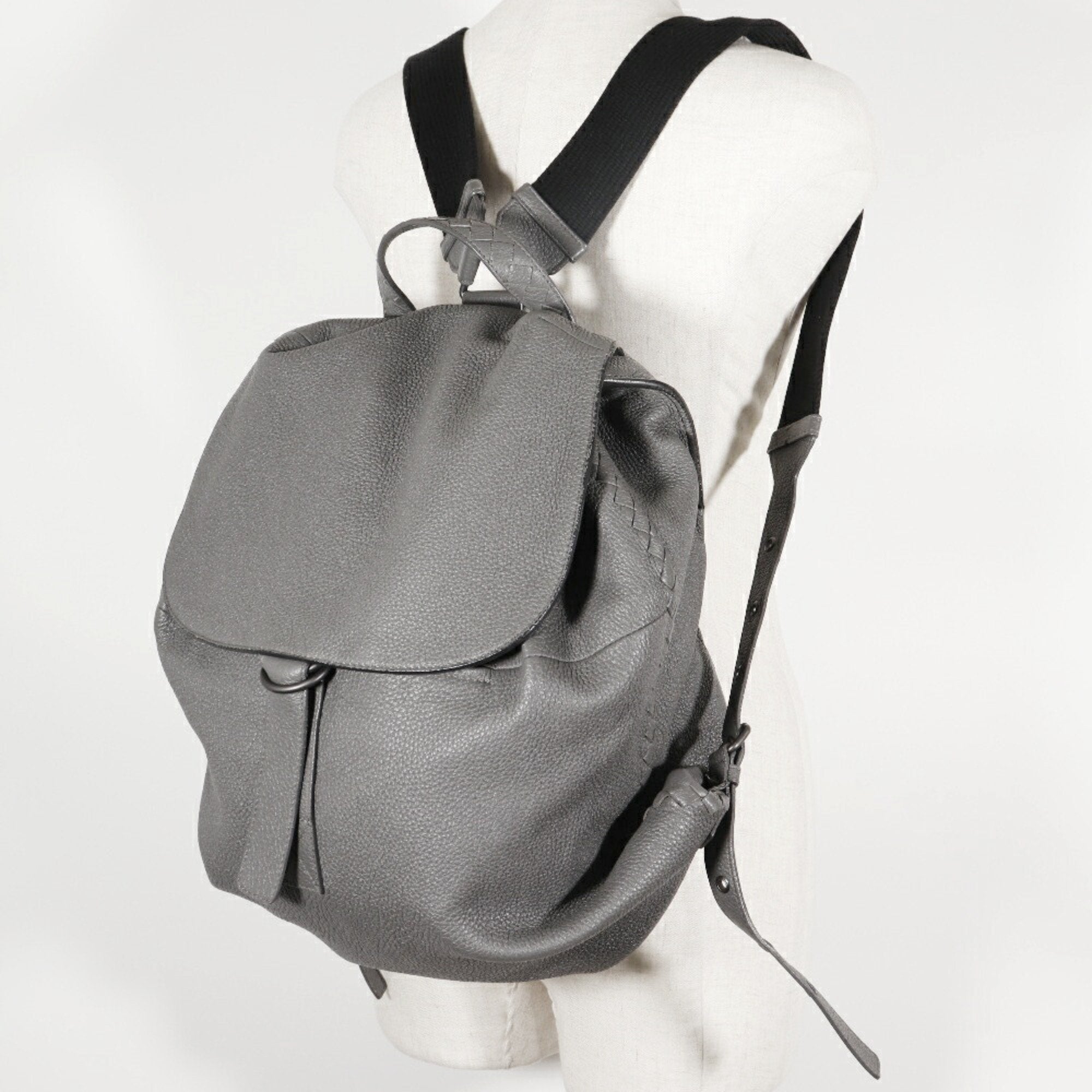 Bottega Veneta Leather Backpack (Pre-Owned)