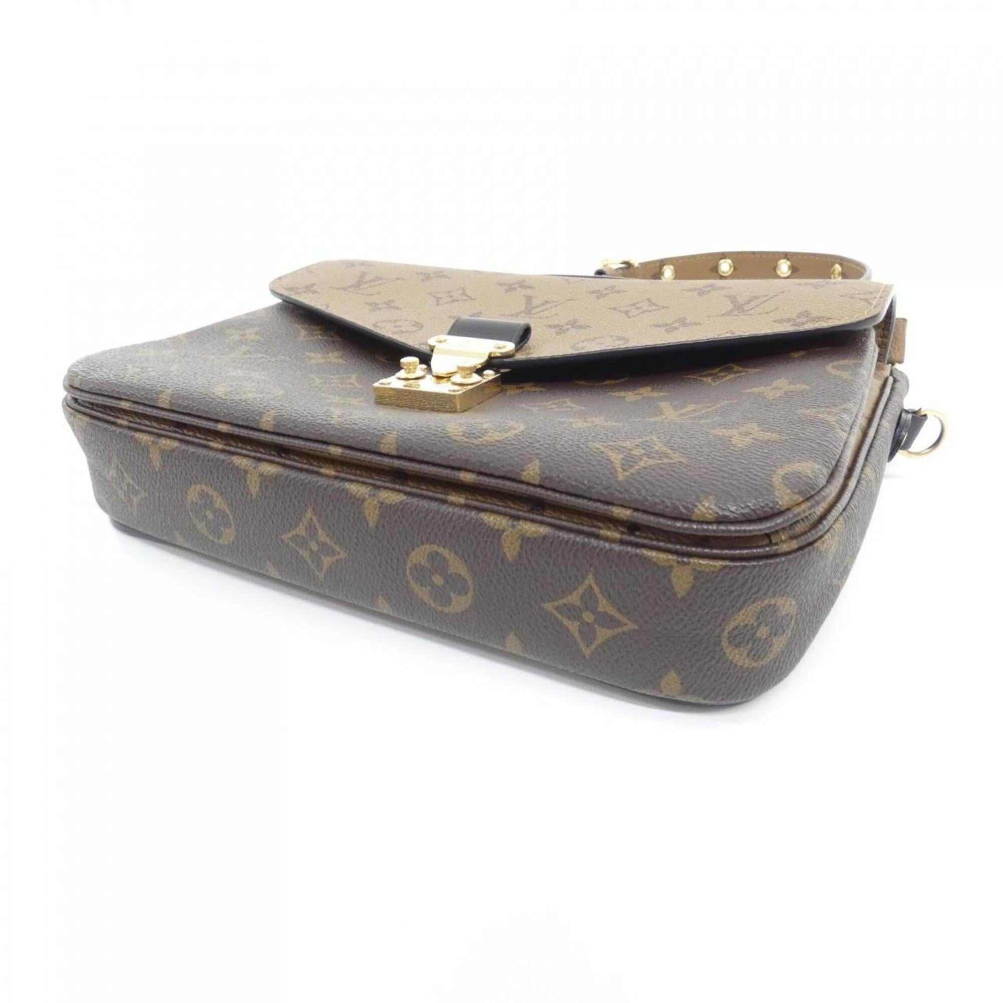 Louis Vuitton Marron Coated Canvas Handbag Pochette (Pre-Owned)