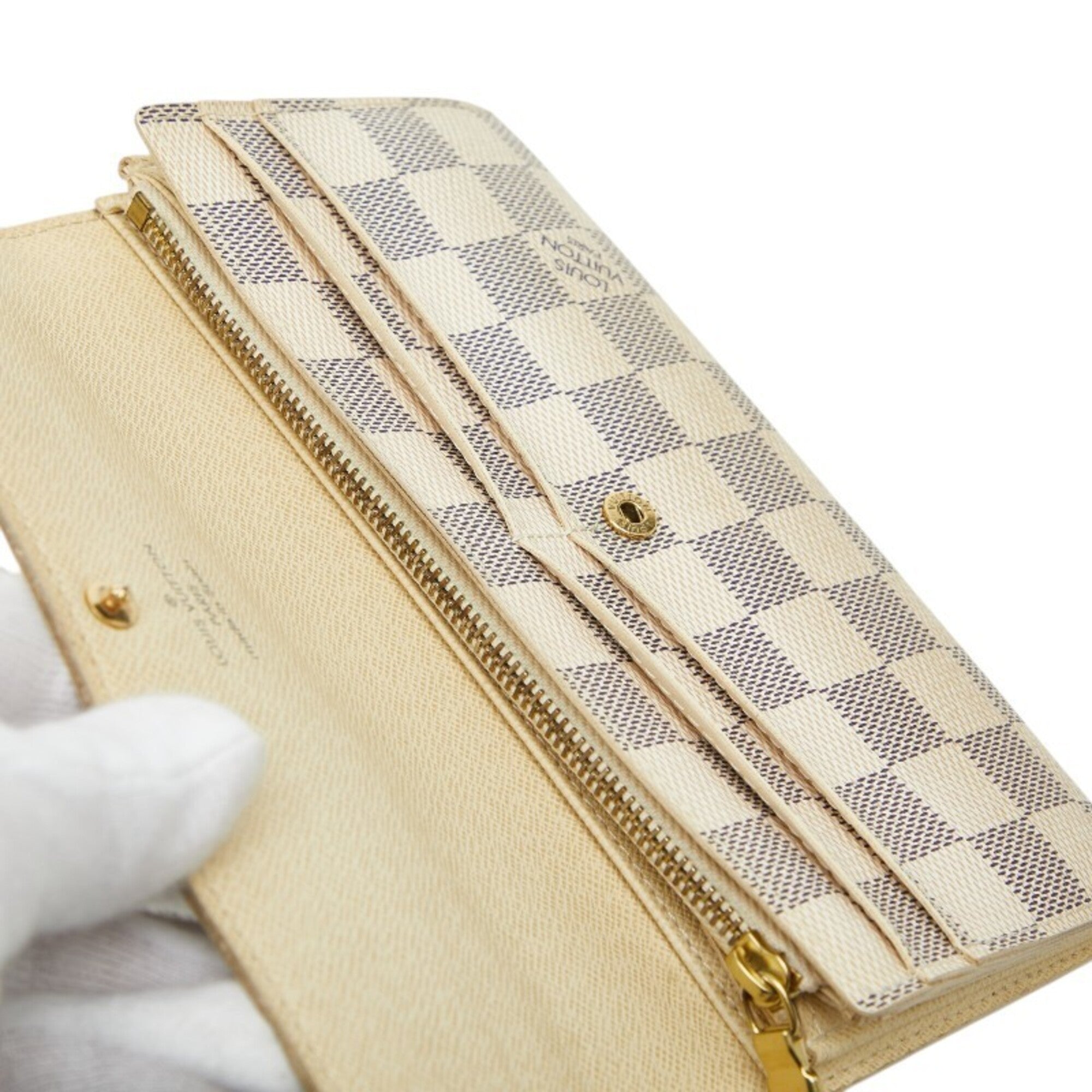 Louis Vuitton White Pvc Leather Long Wallet (Bi-Fold) (Pre-Owned)
