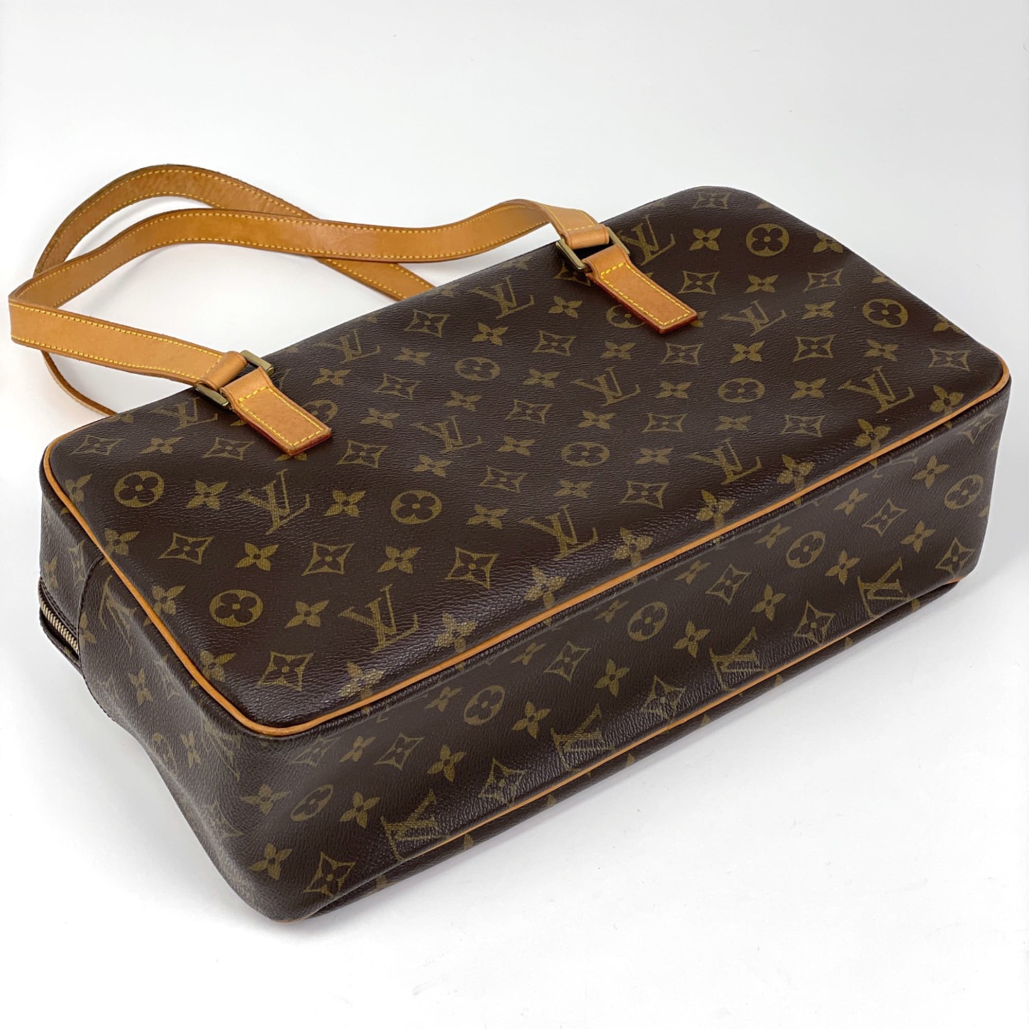 Louis Vuitton Brown Monogram Shoulder Bag (Pre-Owned)