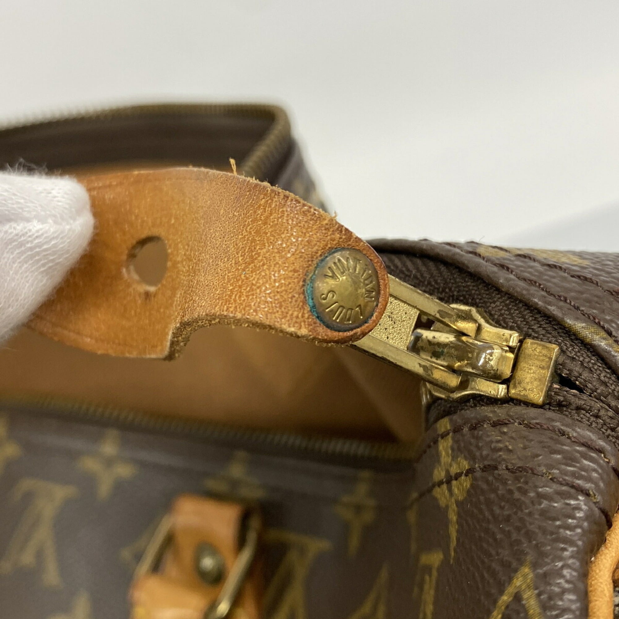 Louis Vuitton Brown Handbag (Pre-Owned)