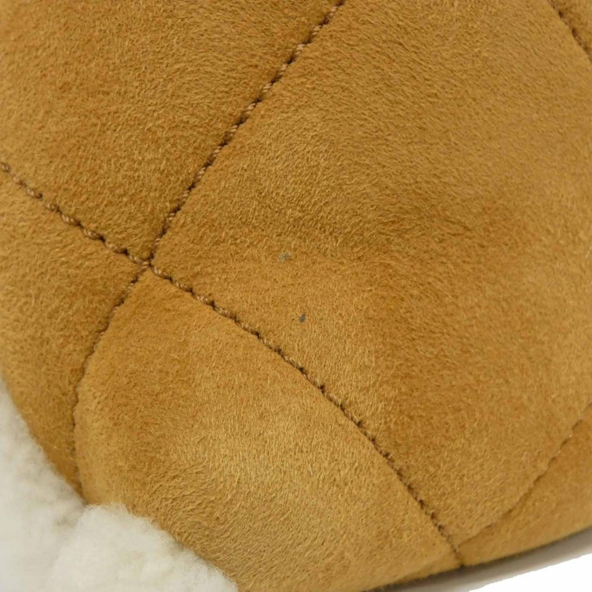 Chanel Beige Handbag (Pre-Owned)